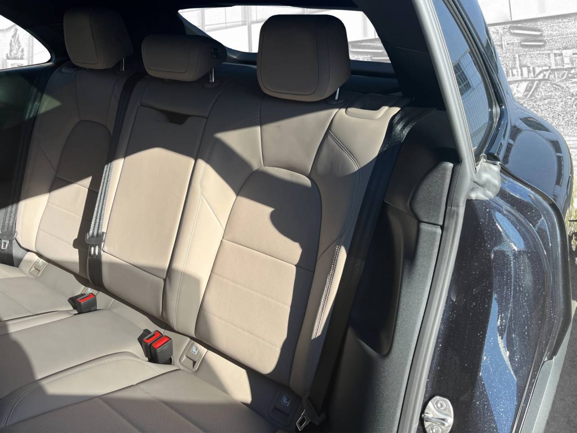 PORSCHE Macan 4S-image-16