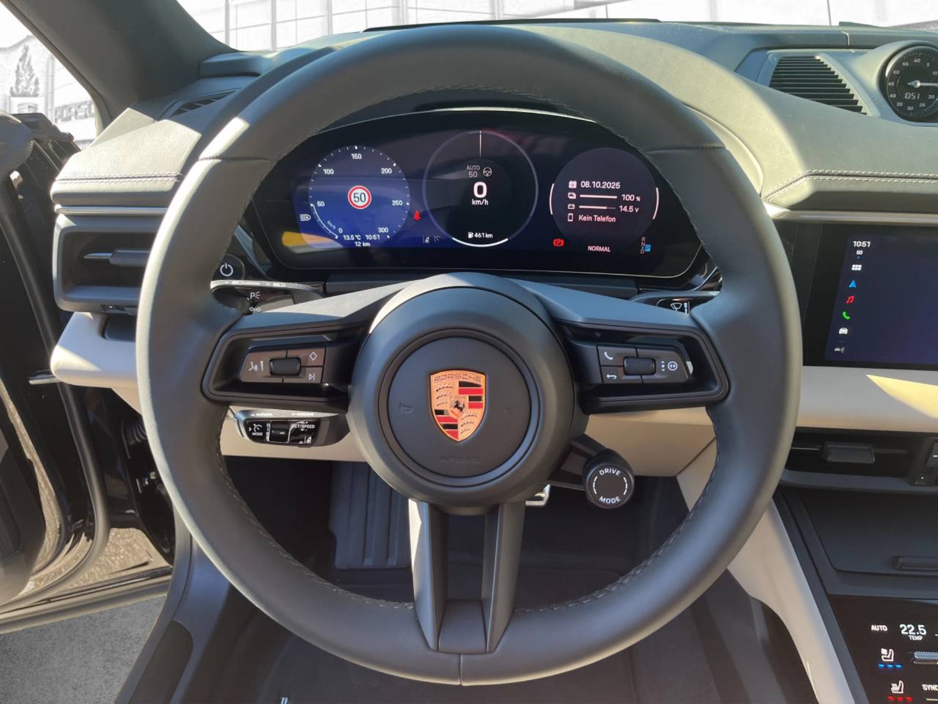 PORSCHE Macan 4S-image-13
