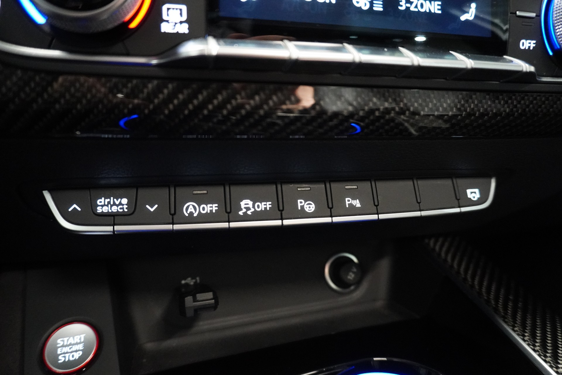 AUDI RS4 Avant quattro tiptronic-image-21