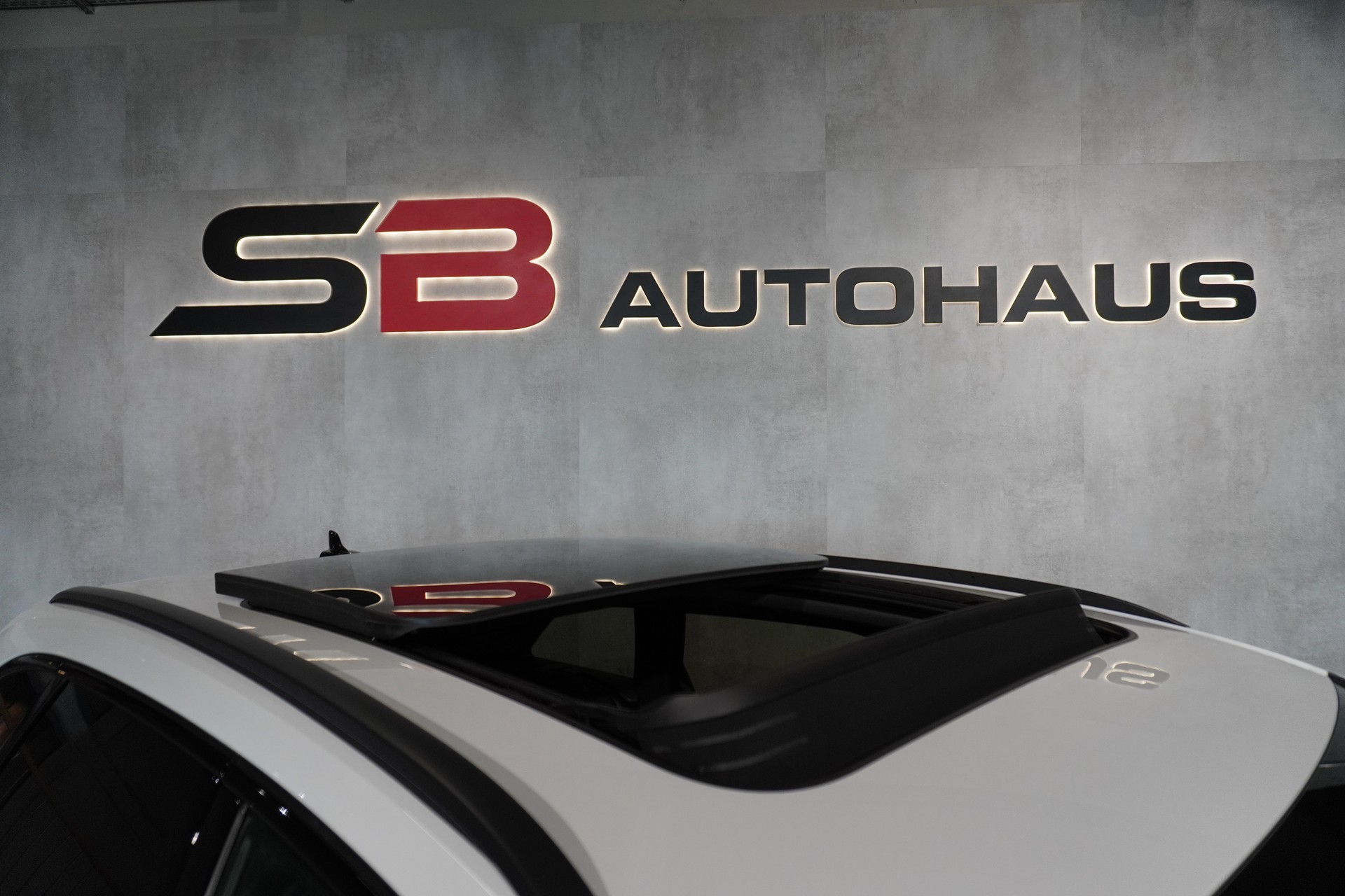 AUDI RS4 Avant quattro tiptronic-image-6