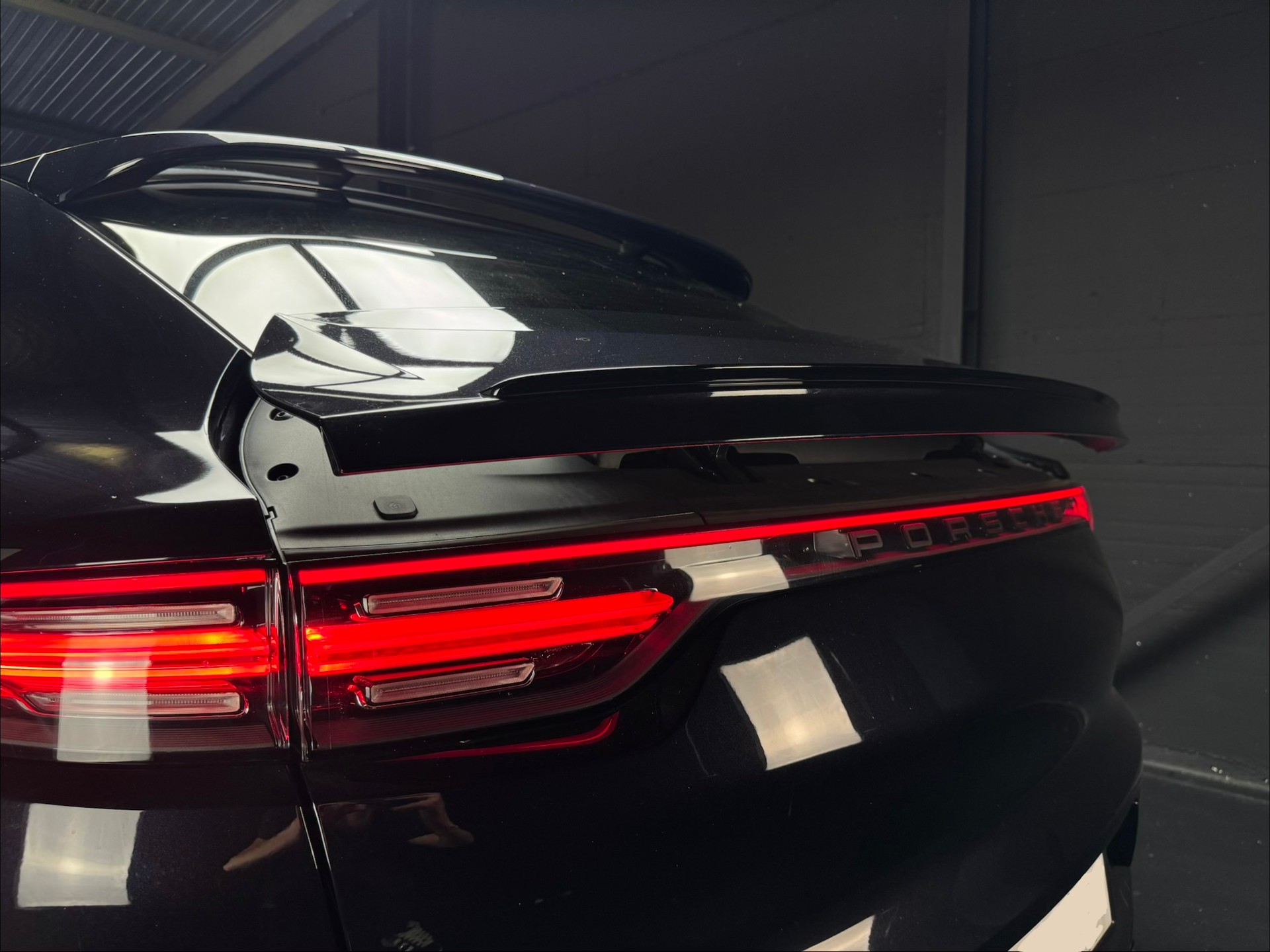 PORSCHE Cayenne Coupé-image-5