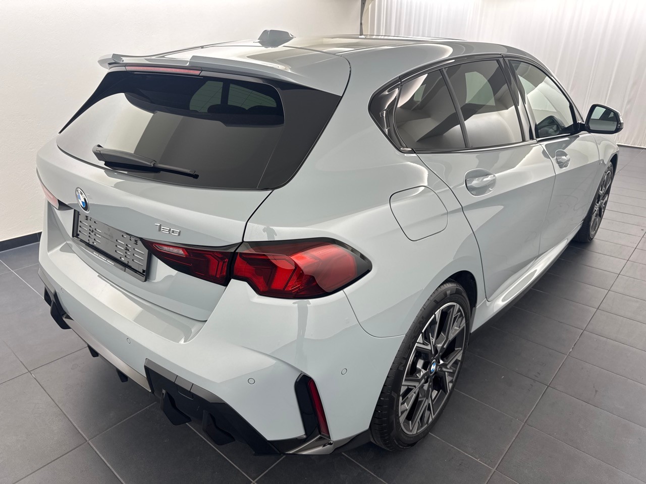 BMW 120 M Sport Pro Steptronic-image-2