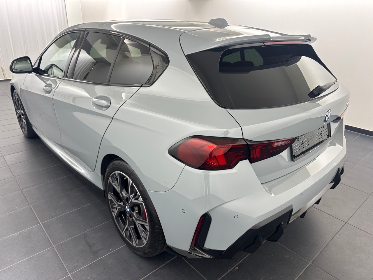 BMW 120 M Sport Pro Steptronic-image-1