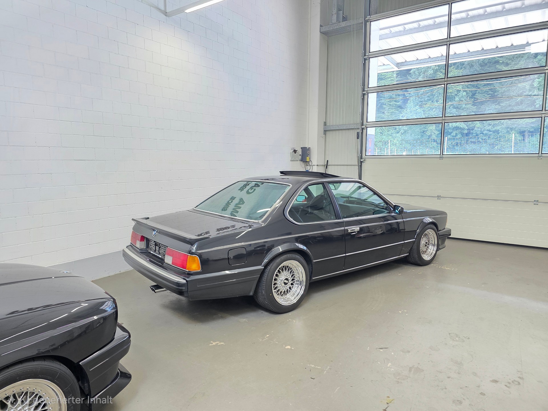 BMW 635CSi-image-2