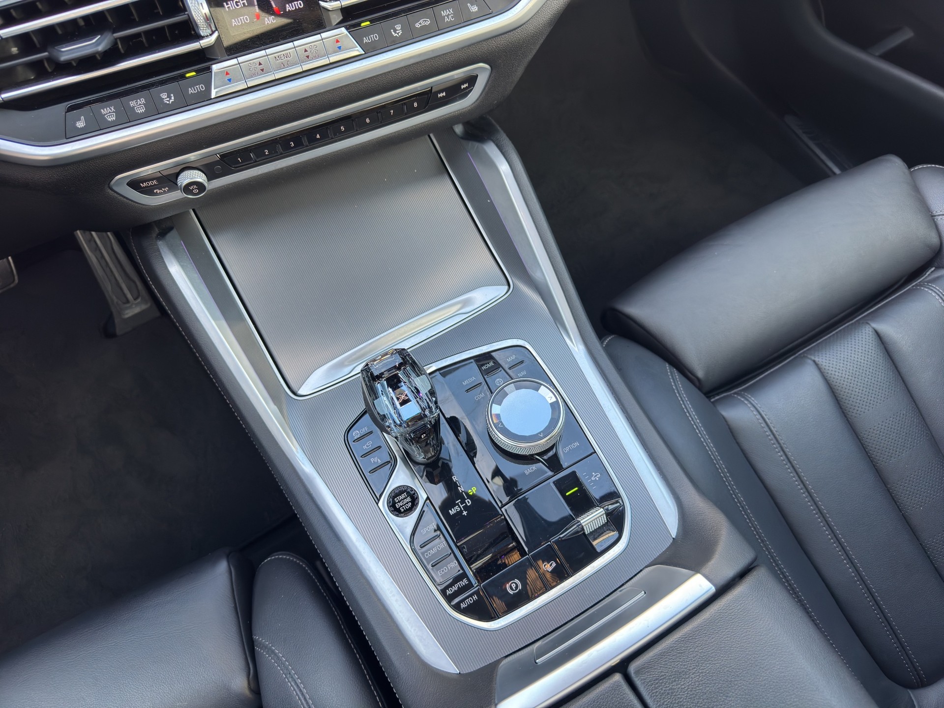 BMW X6 xDrive 48V 40d Steptronic M Sport-image-10