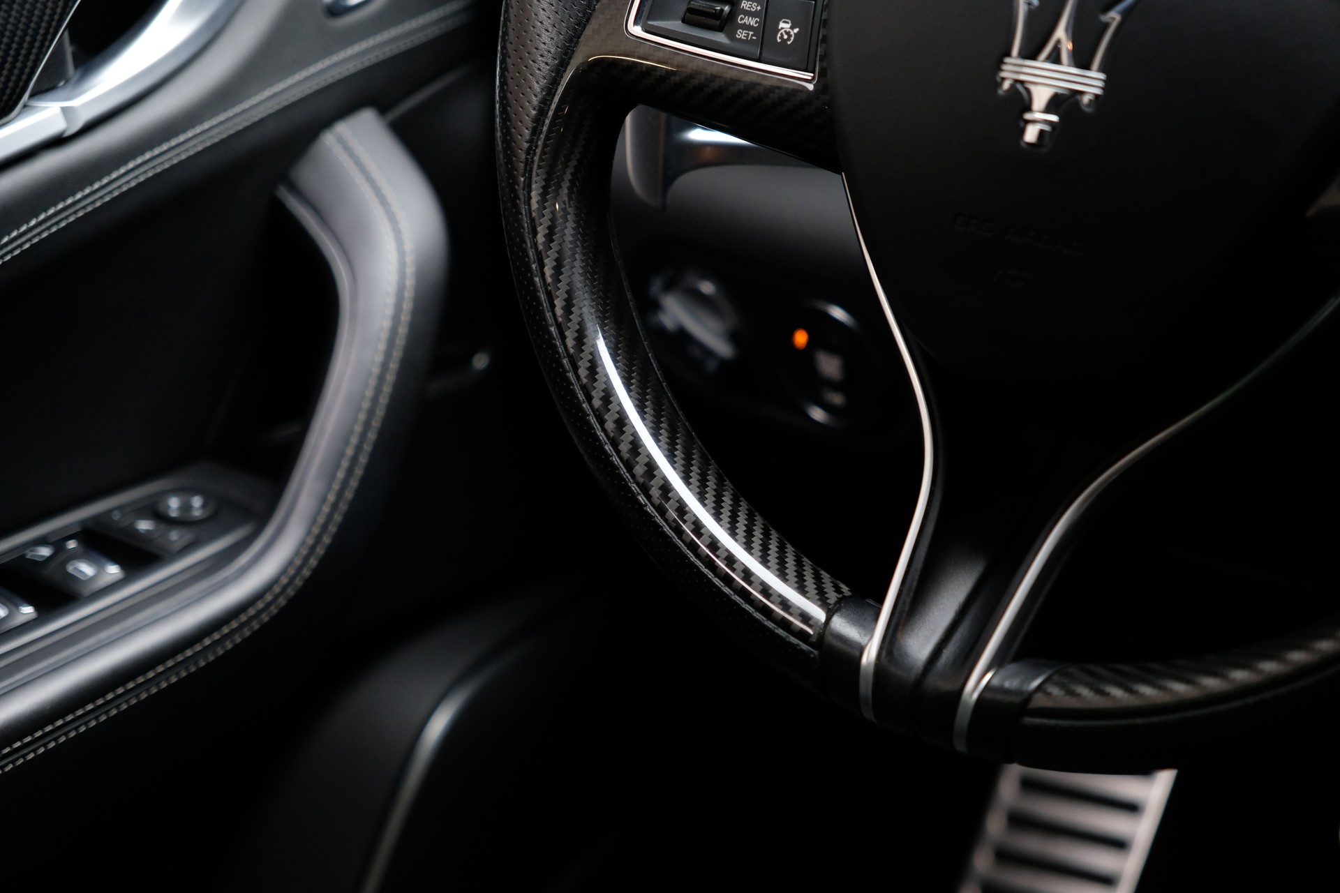 MASERATI Levante S 3.0 V6 Automatica-image-16