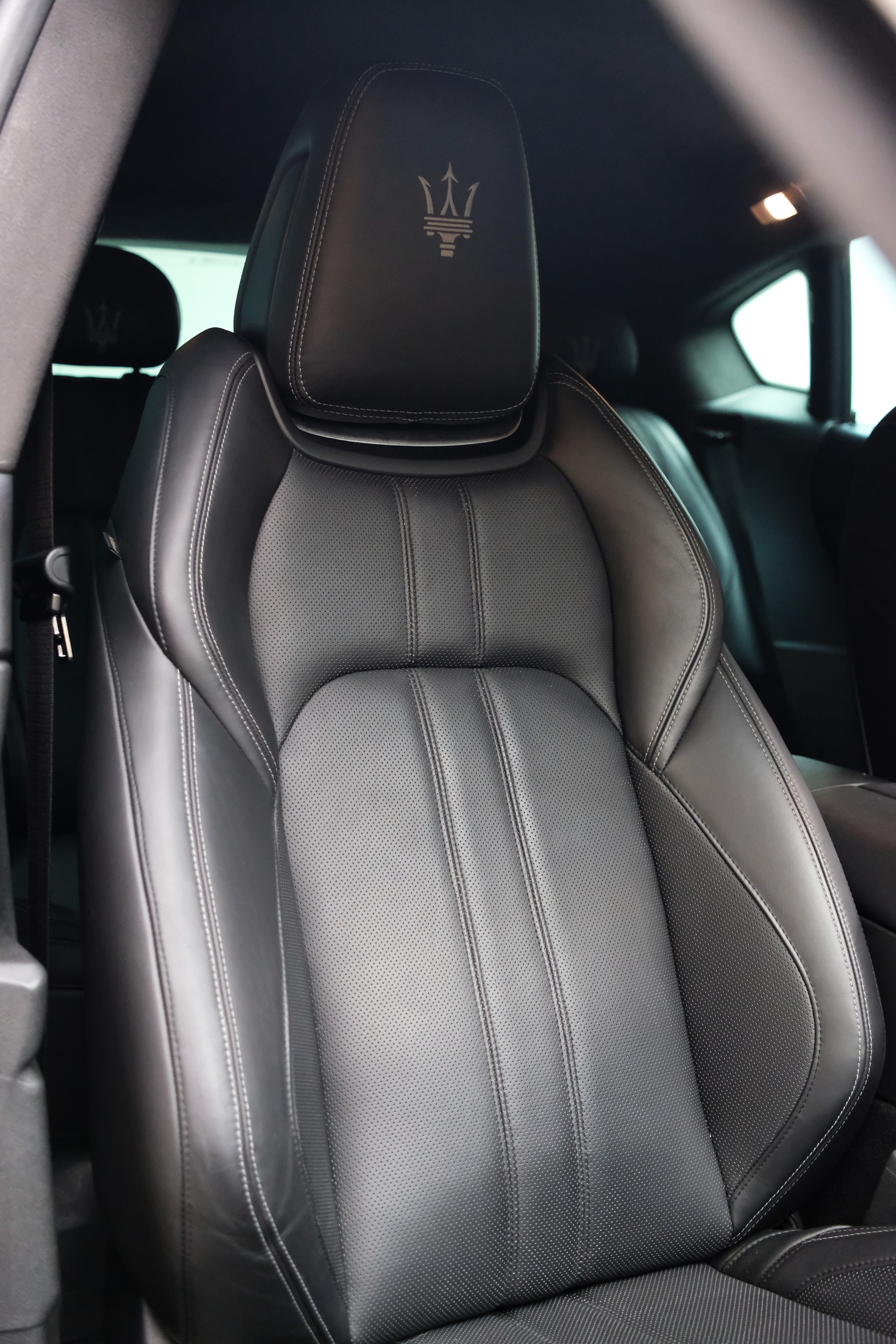 MASERATI Levante S 3.0 V6 Automatica-image-18