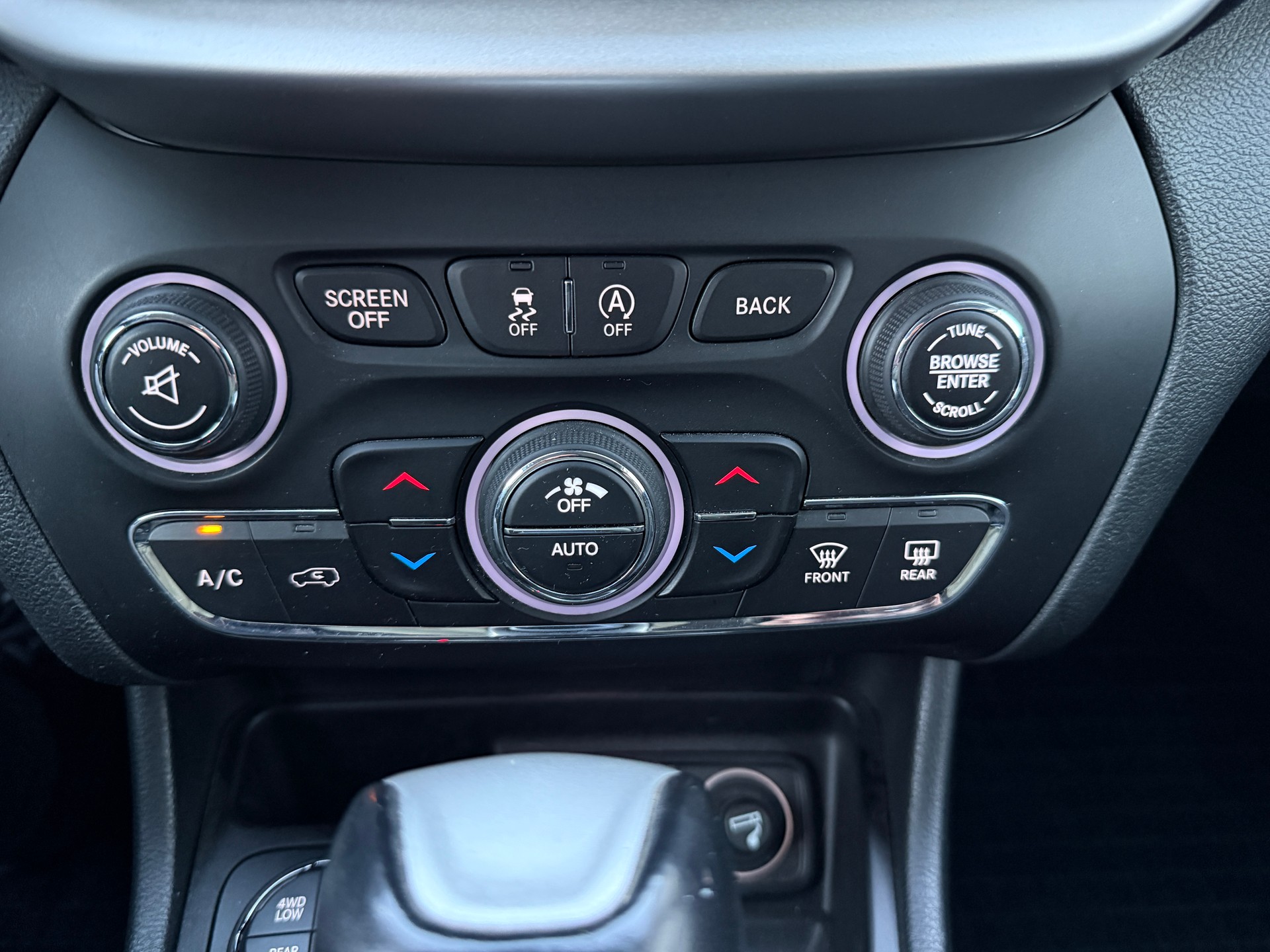 JEEP Cherokee 3.2 Trailhawk AWD 9ATX-image-24