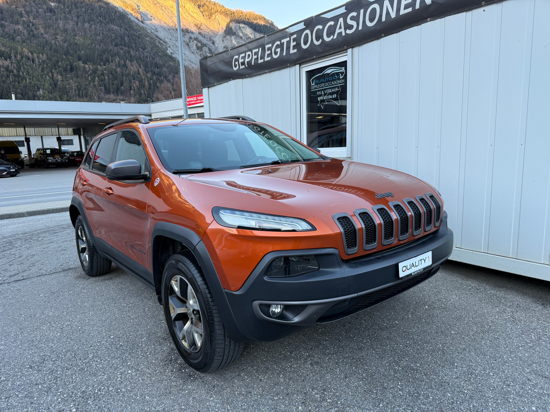 JEEP Cherokee 3.2 Trailhawk AWD 9ATX-image-2