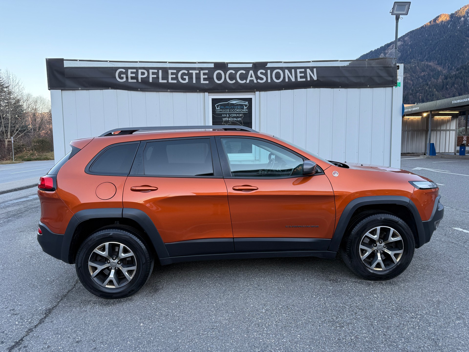 JEEP Cherokee 3.2 Trailhawk AWD 9ATX-image-3