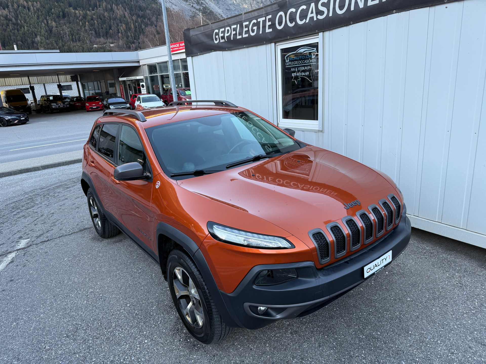 JEEP Cherokee 3.2 Trailhawk AWD 9ATX-image-1