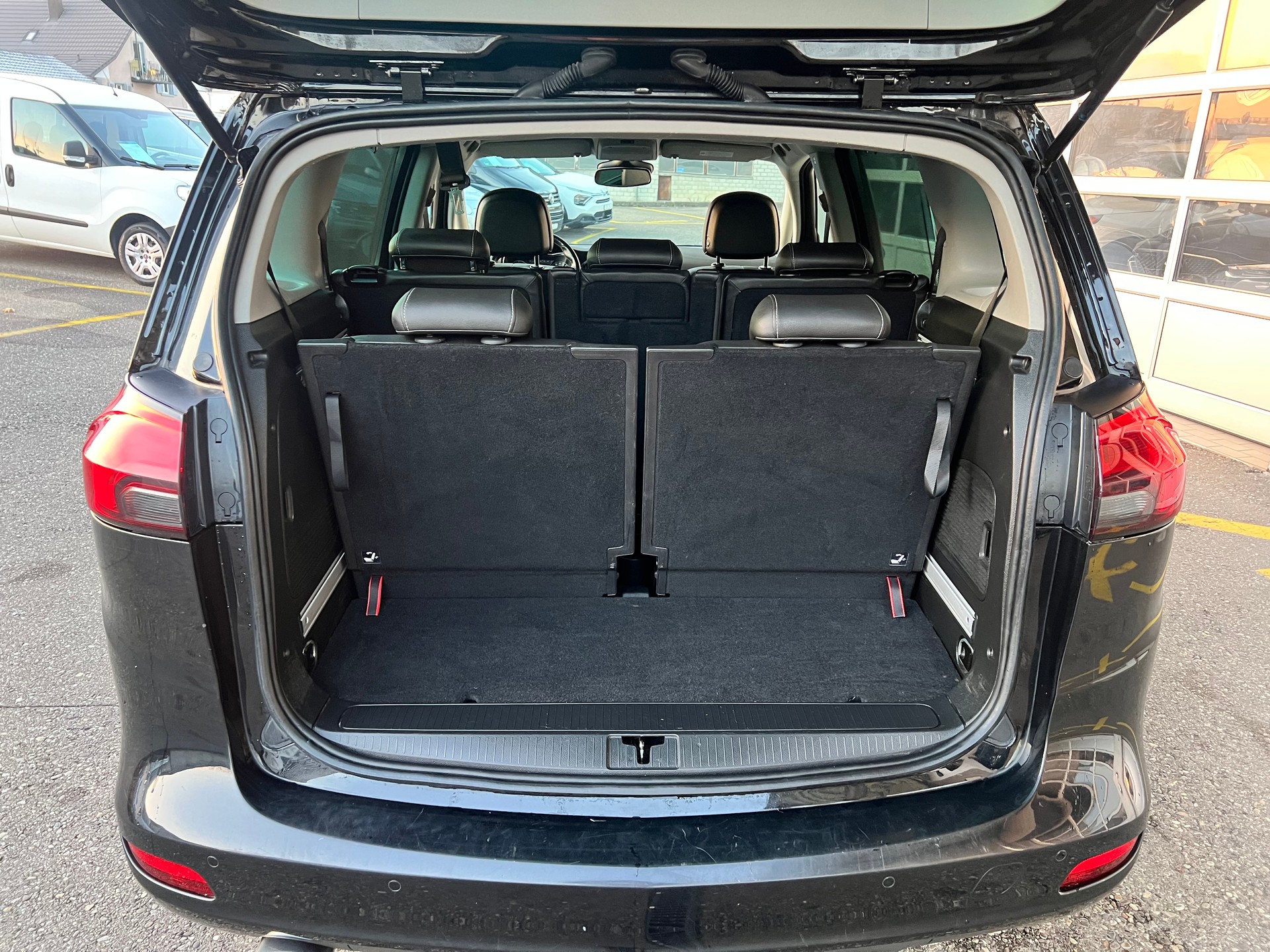 OPEL Zafira 2.0 CDTi 7 Plätzer Enjoy Automatic-image-11