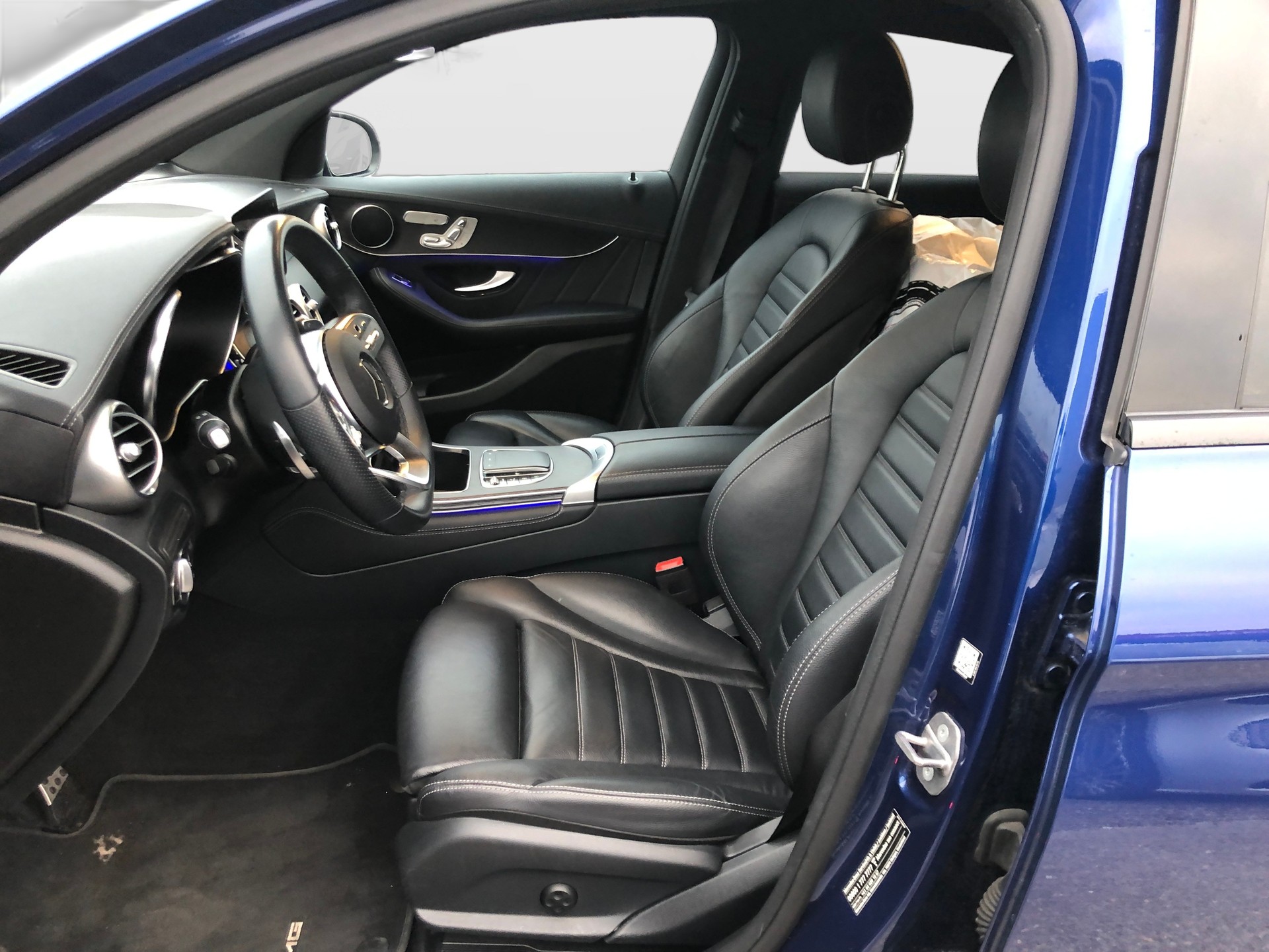 MERCEDES-BENZ GLC Coupé 200 AMG Line 4Matic 9G-Tronic-image-12