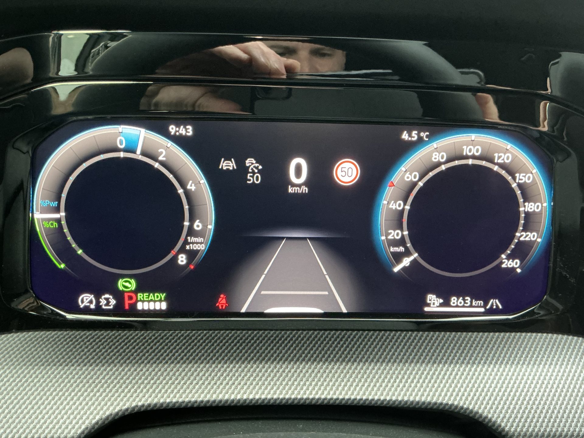 VW Golf GTE 1.5 TSI eHYBRID 272PS GTE *** CRYSTAL ICE BLUE & 140KM ELEKTRISCHE REICHWEITE ***-image-9
