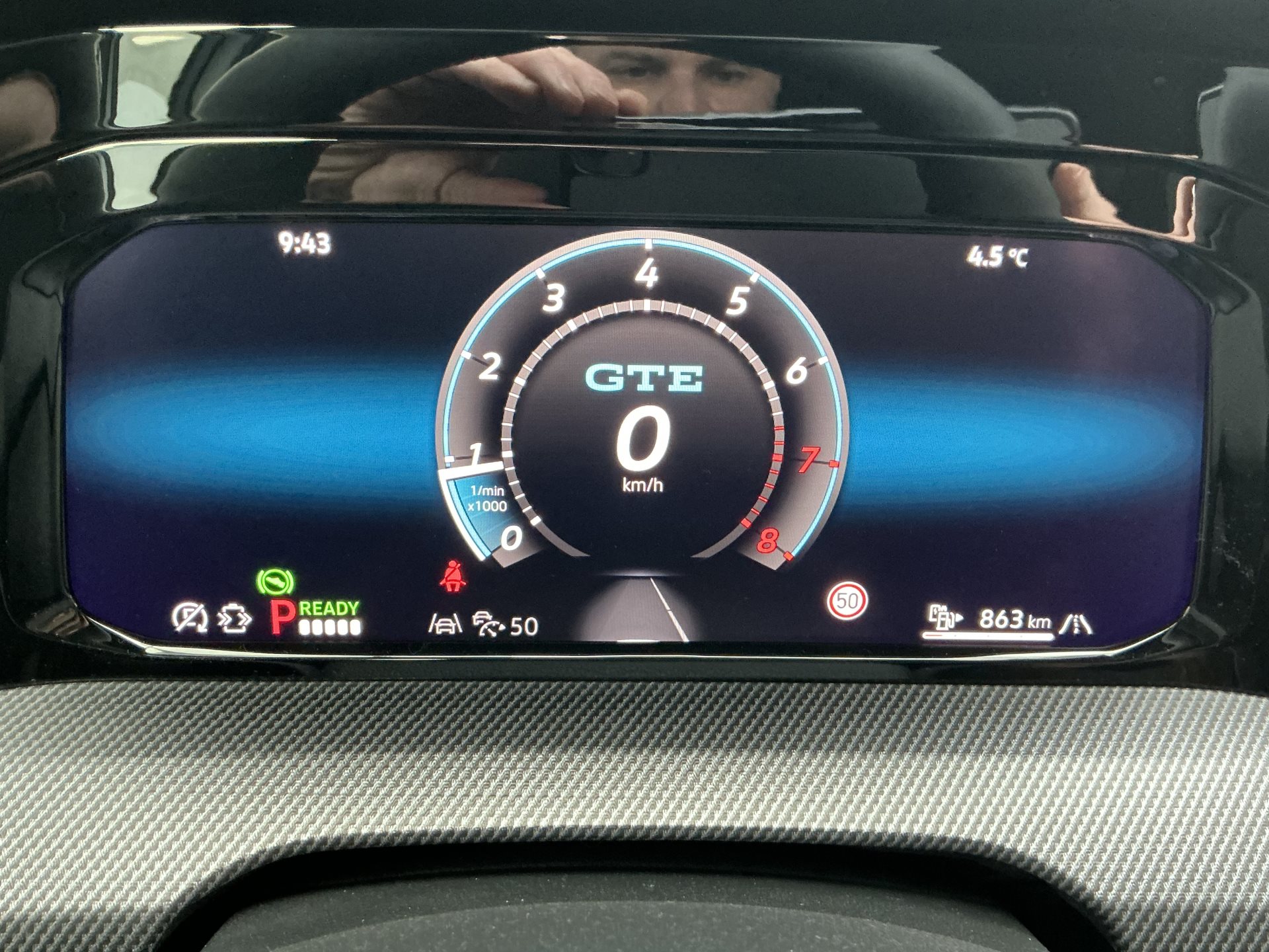 VW Golf GTE 1.5 TSI eHYBRID 272PS GTE *** CRYSTAL ICE BLUE & 140KM ELEKTRISCHE REICHWEITE ***-image-11
