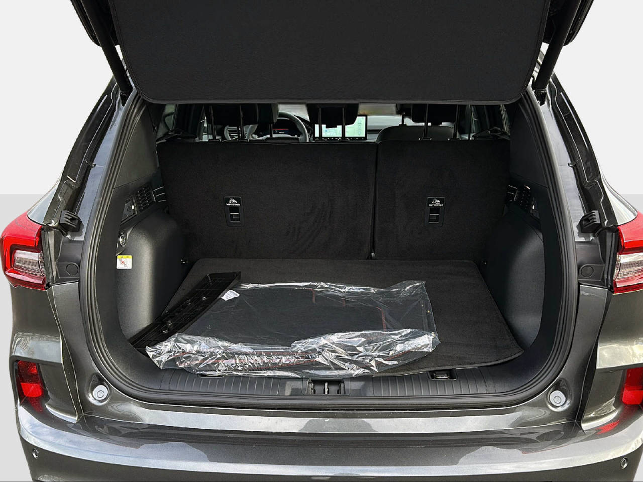 FORD Kuga 2.5 Hybrid ST-Line X AWD-image-13