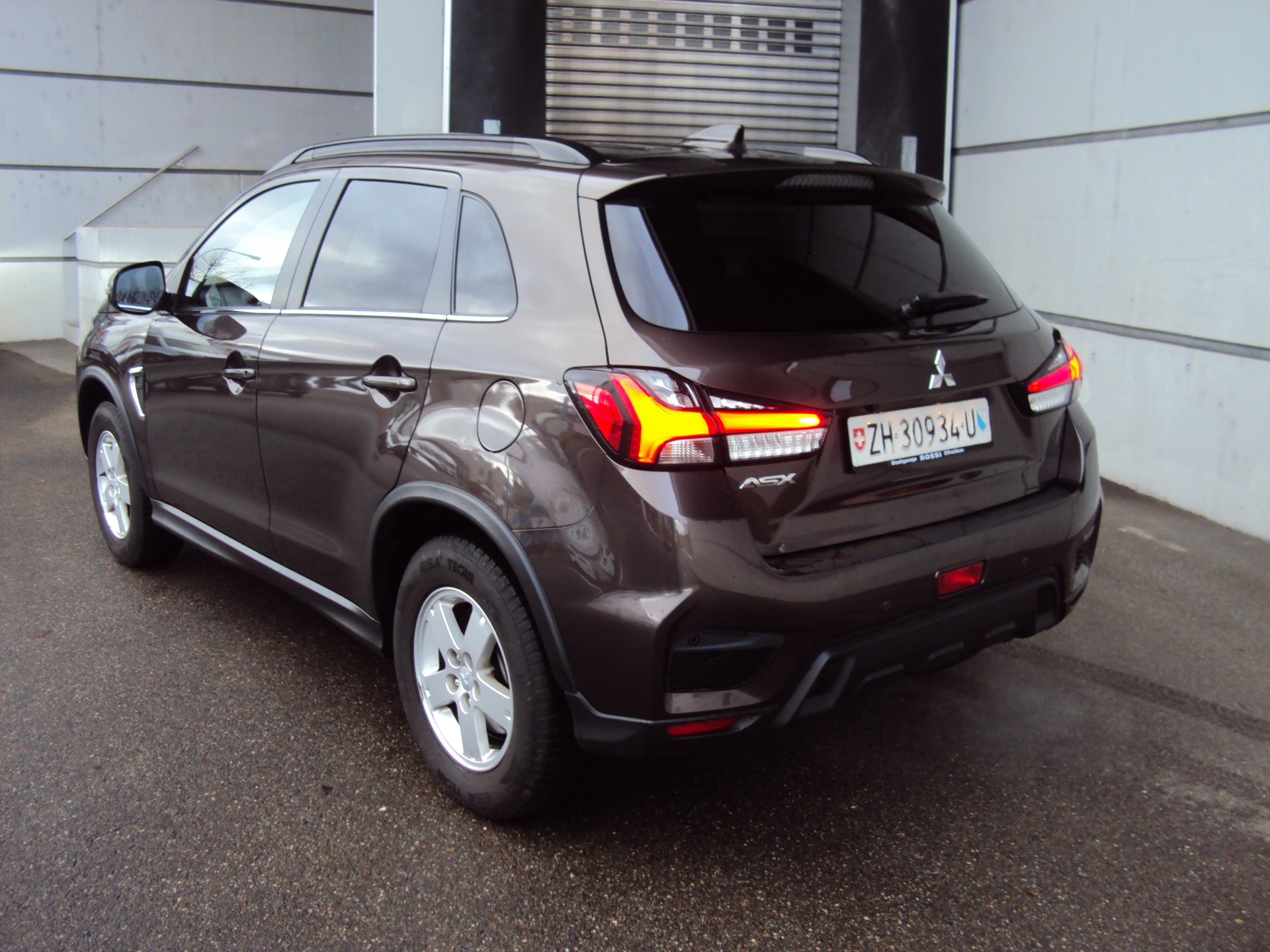 MITSUBISHI ASX 2.0 MIVEC Style 2WD Automat-image-4