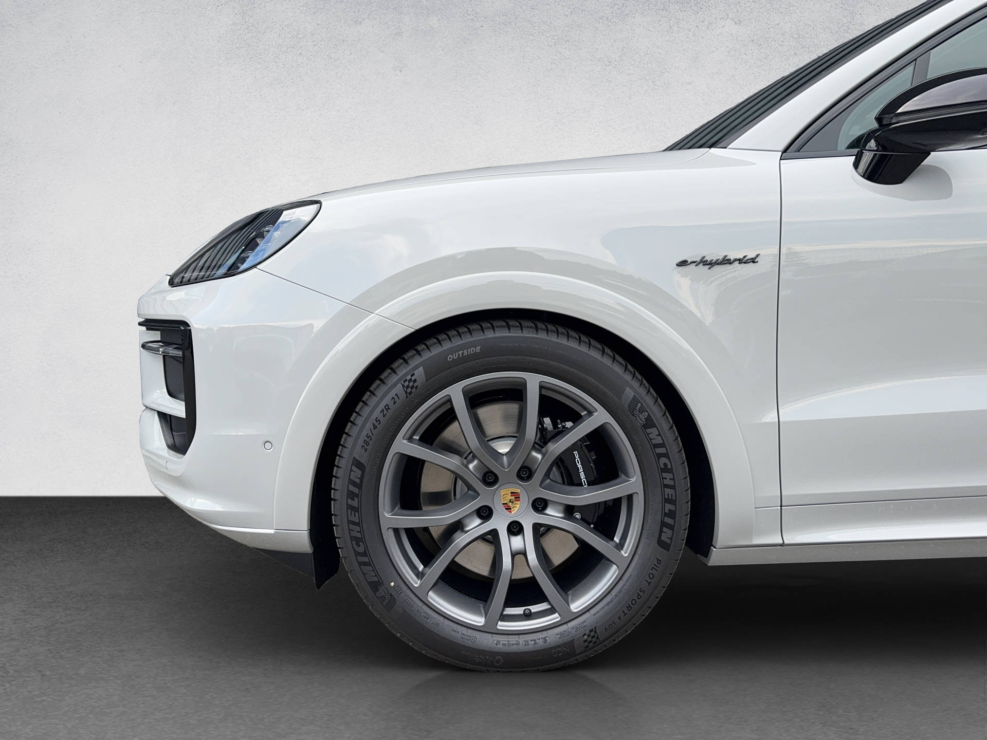 PORSCHE Cayenne S E-Hybrid Coupé-image-15