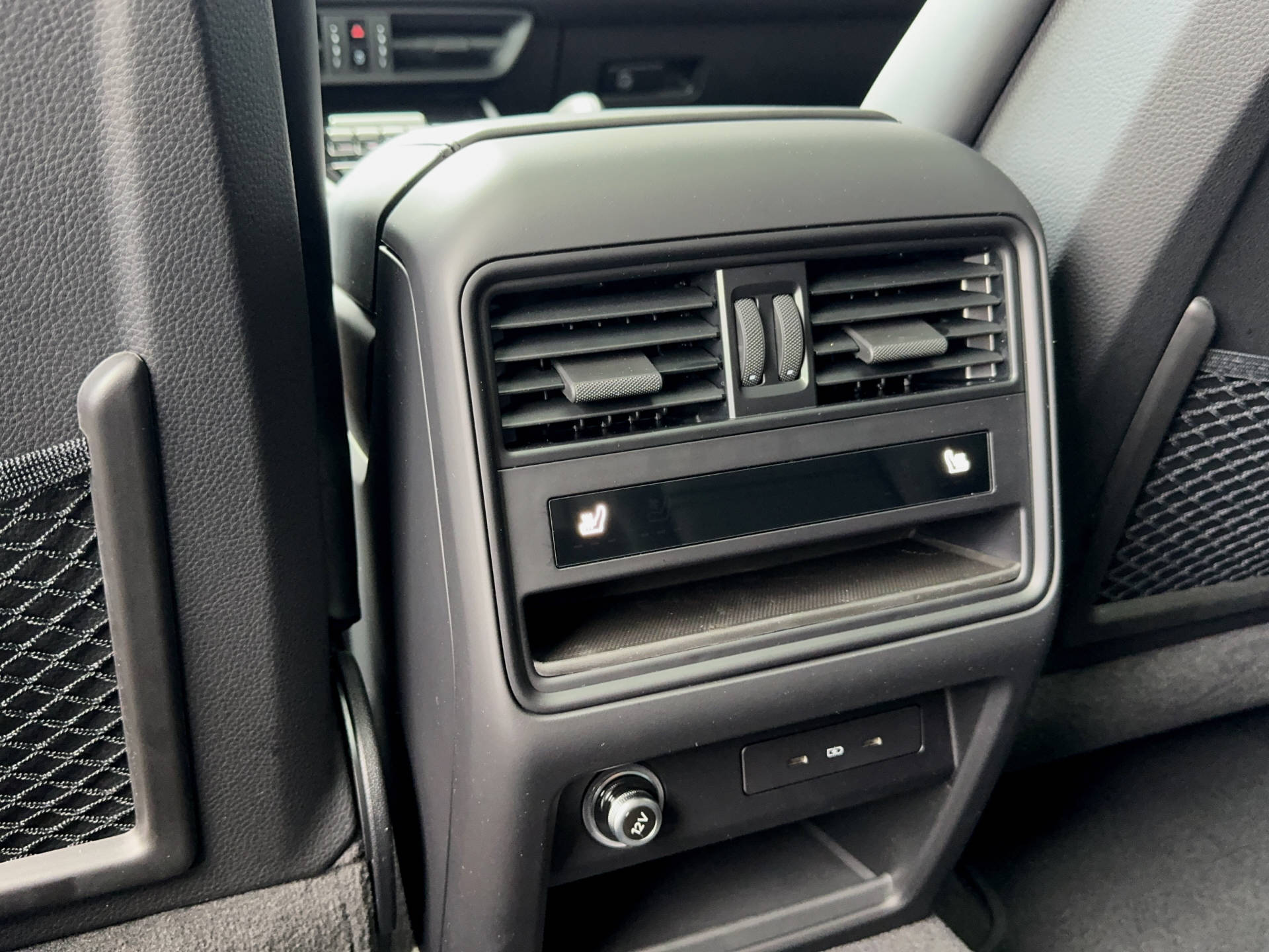 PORSCHE Cayenne S E-Hybrid Coupé-image-11
