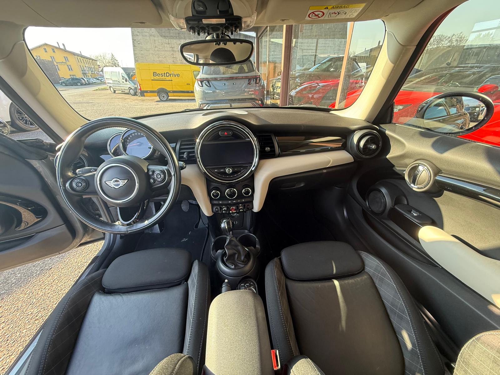 MINI 1.5 D Cooper-image-8