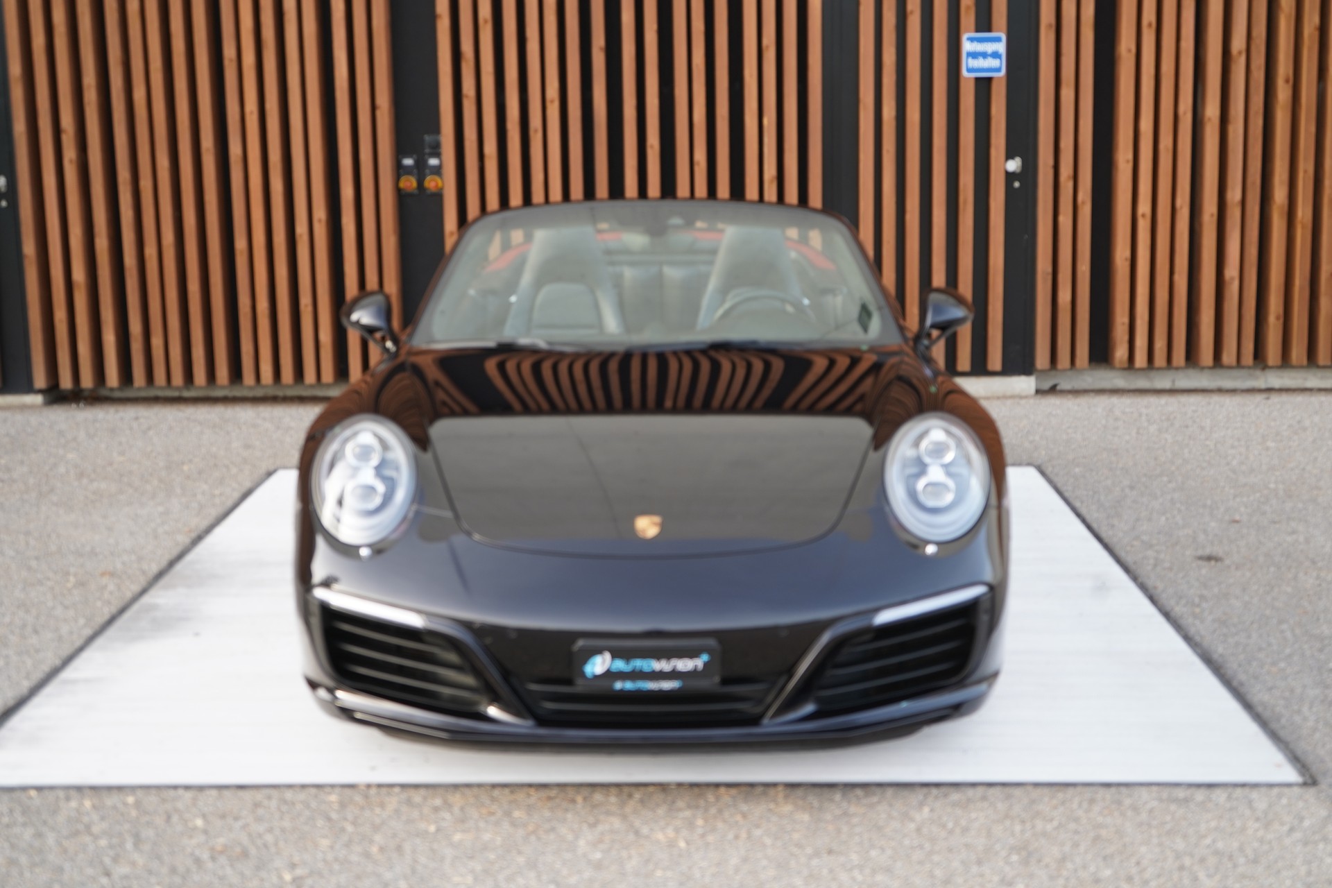 PORSCHE 911 CARRERA 4S BLACK CABRIO PDK l 420 PS-image-12