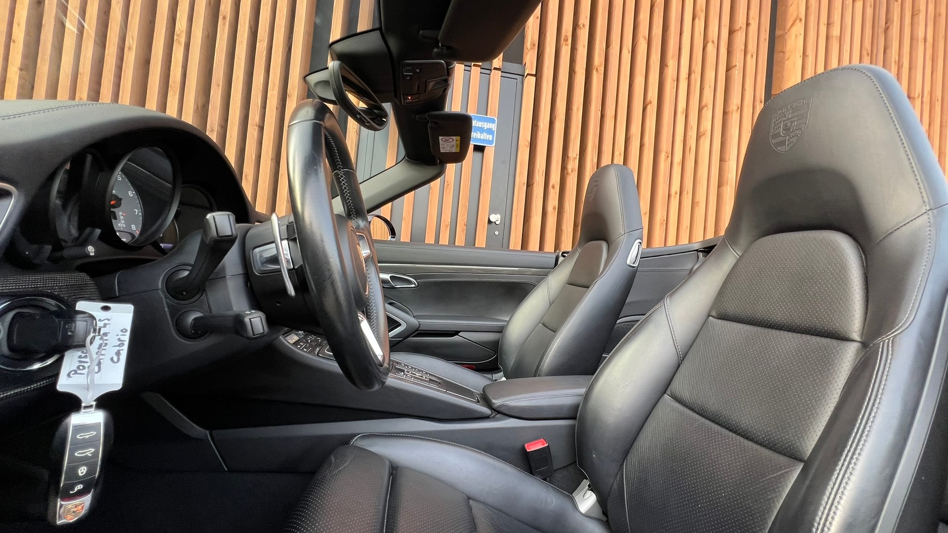 PORSCHE 911 CARRERA 4S BLACK CABRIO PDK l 420 PS-image-27