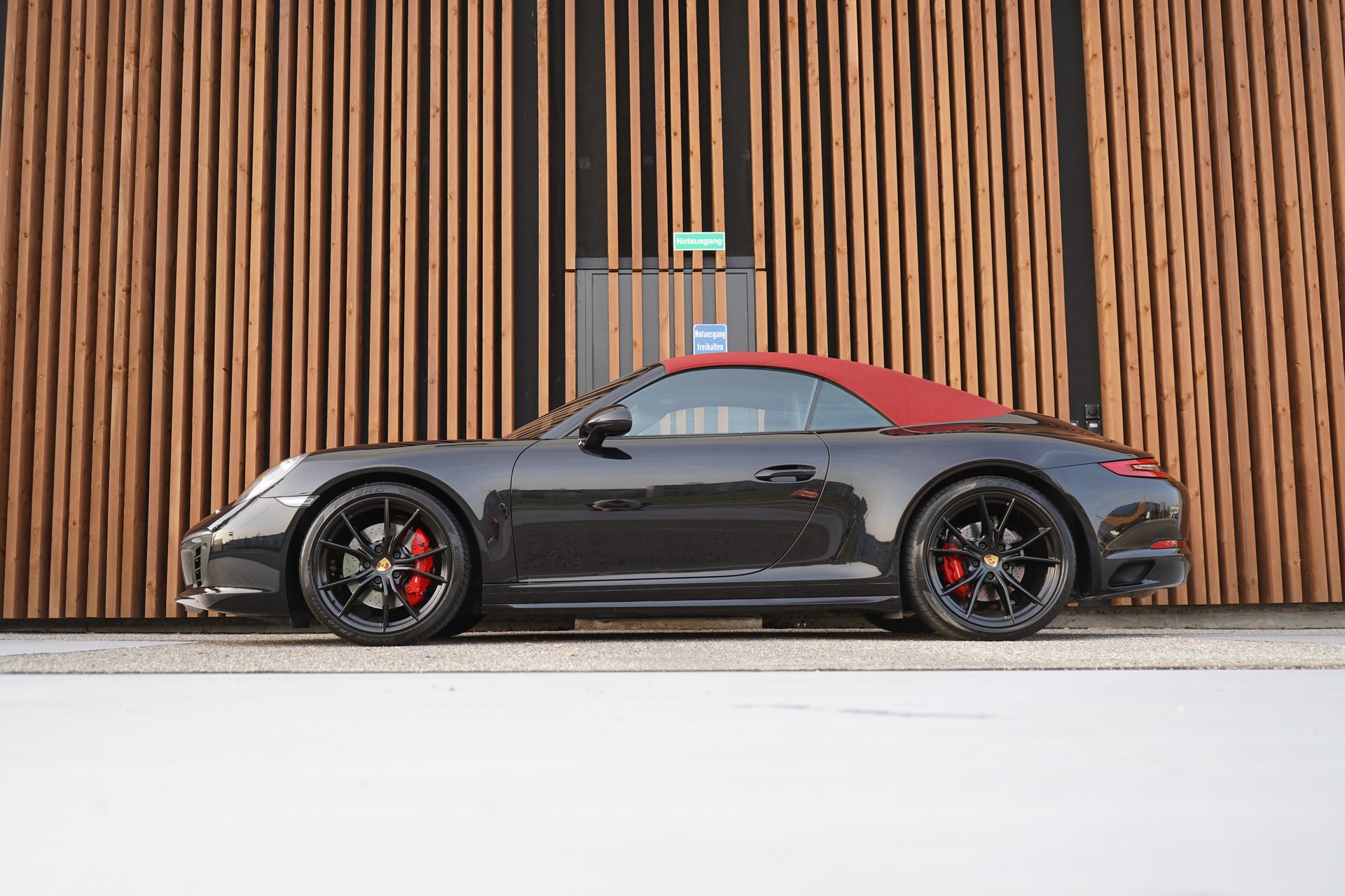PORSCHE 911 CARRERA 4S BLACK CABRIO PDK l 420 PS-image-5