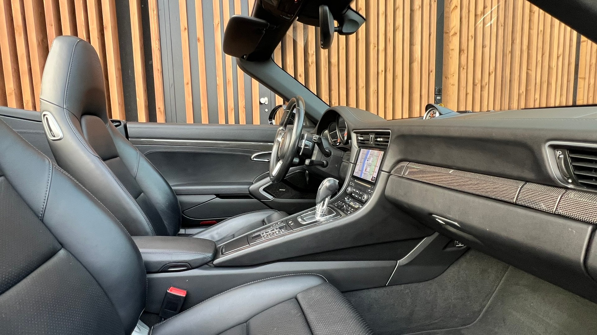 PORSCHE 911 CARRERA 4S BLACK CABRIO PDK l 420 PS-image-25