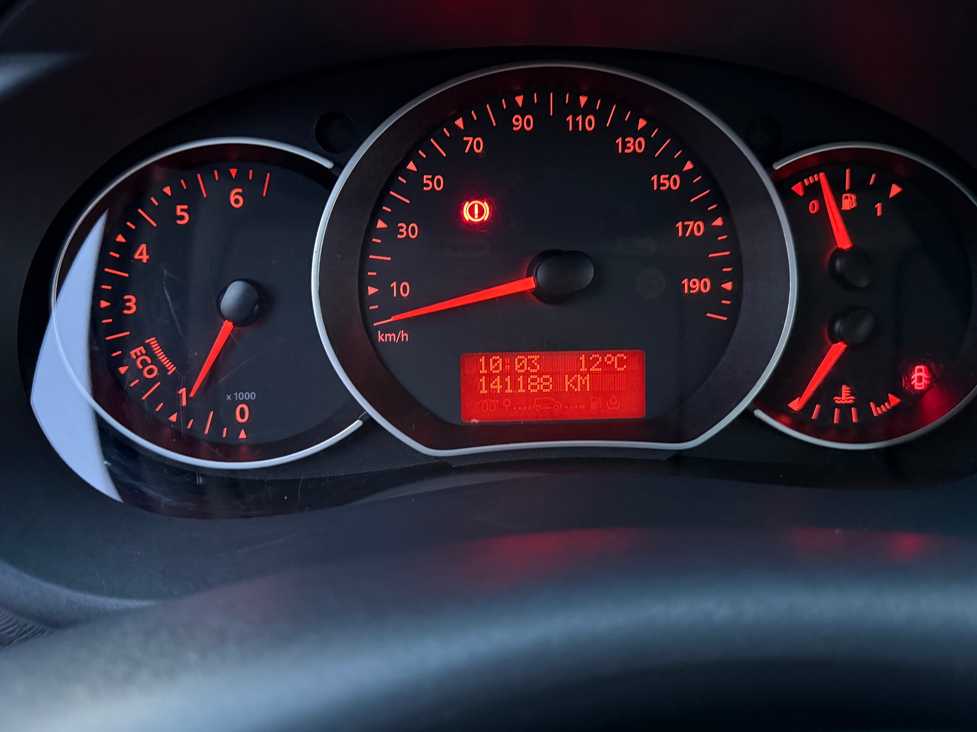 RENAULT Kangoo 1.5 dCi Swiss Edition-image-12