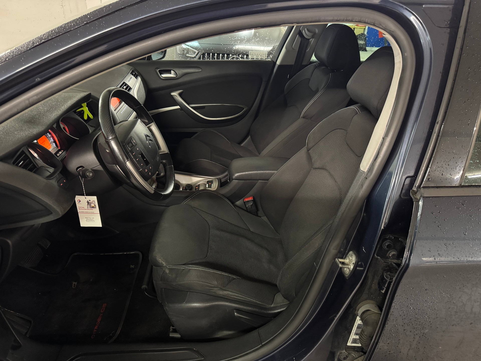 CITROEN C5 Tourer 2.0 HDi Exclusive Automatic-image-11
