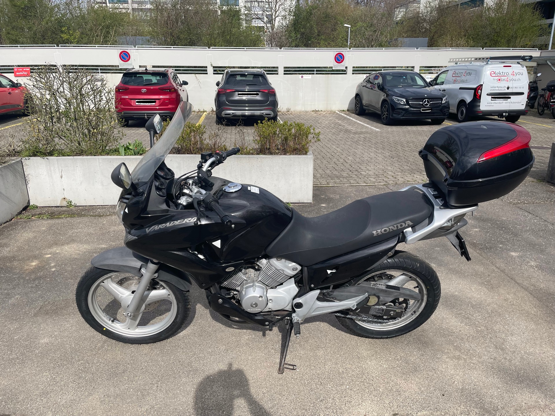HONDA XL 125 V Varadero-image-1