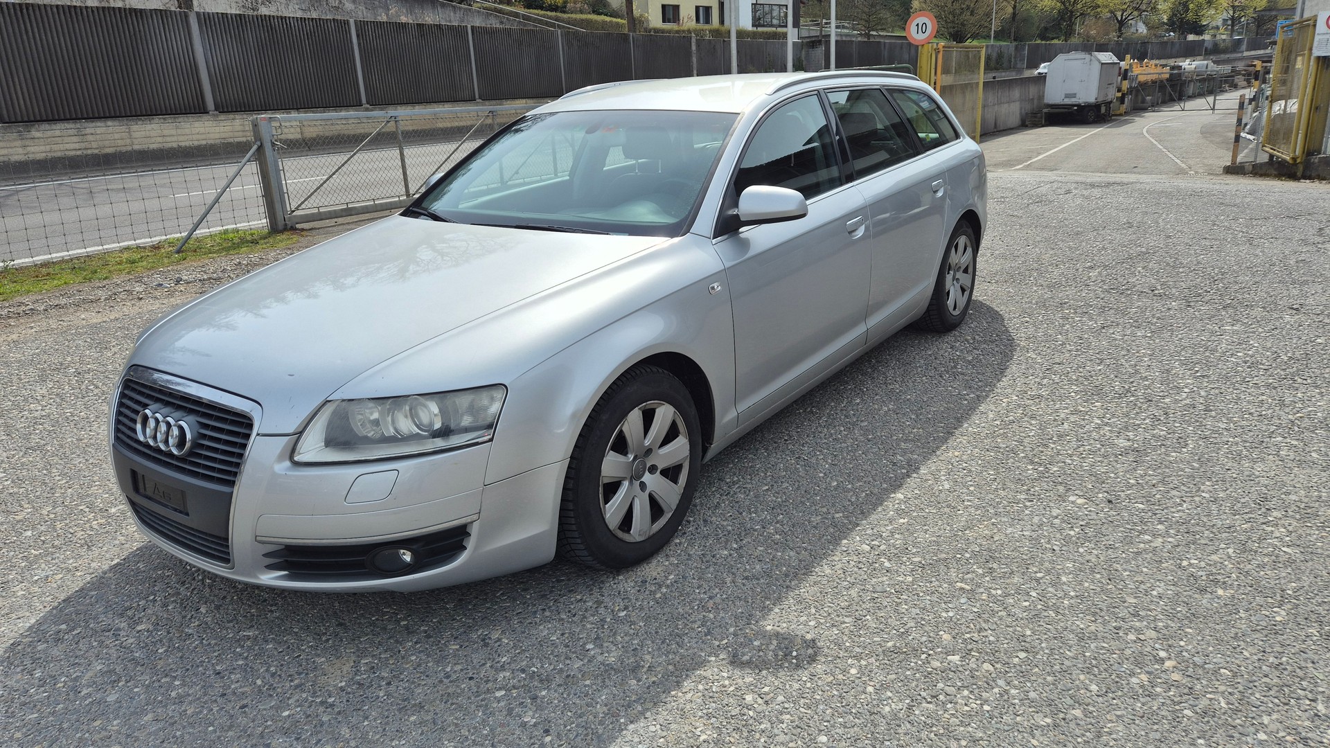 AUDI A6 Avant 2.4 V6-image-1