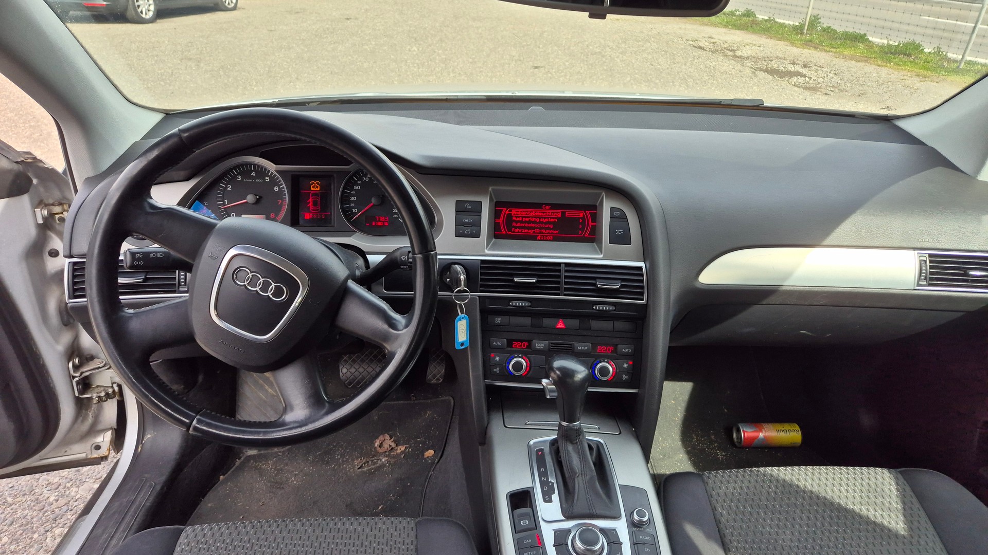 AUDI A6 Avant 2.4 V6-image-8