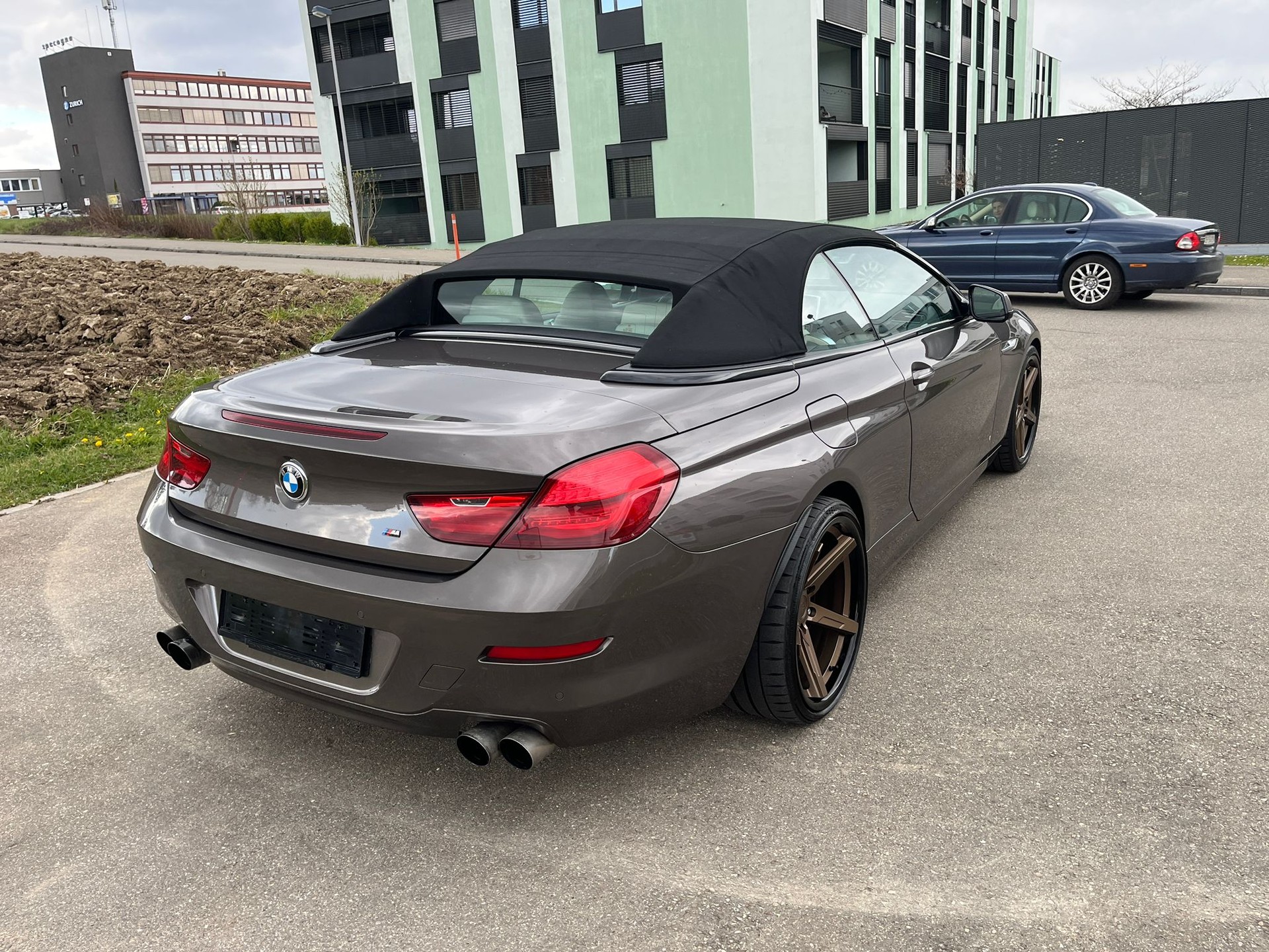 BMW 640i Cabrio-image-3