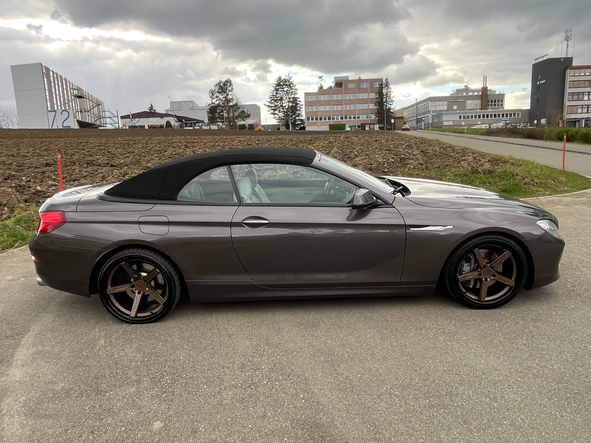 BMW 640i Cabrio-image-5