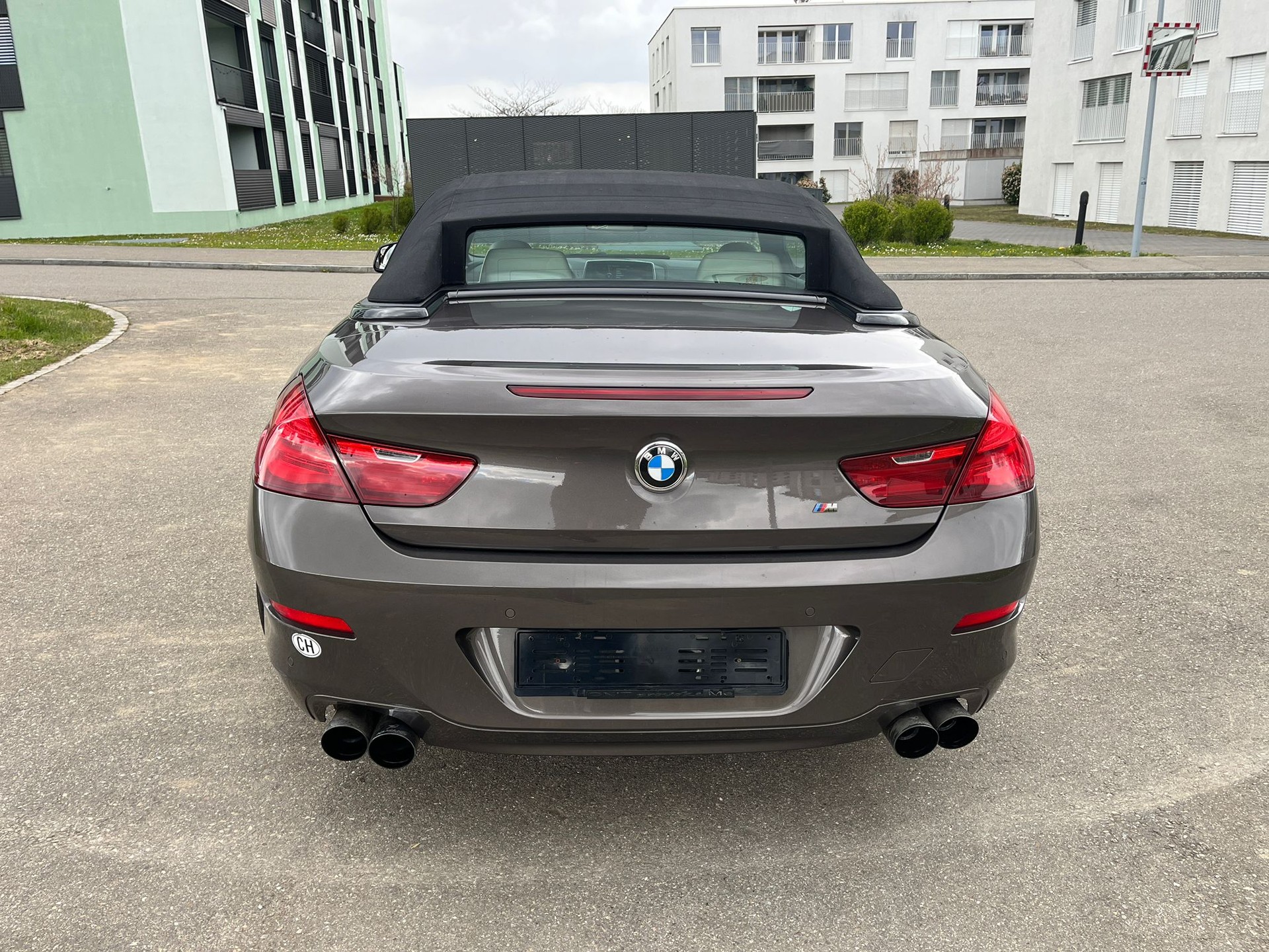 BMW 640i Cabrio-image-6