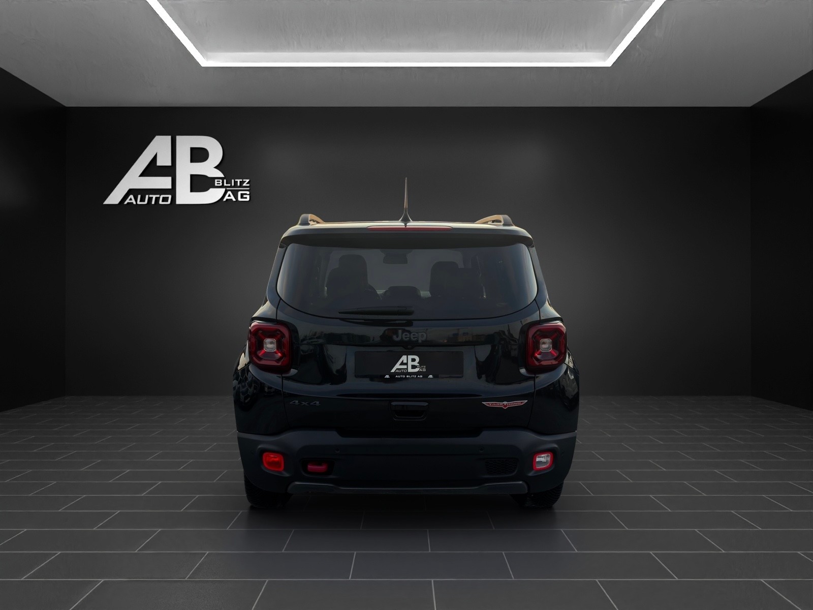 JEEP Renegade 2.0 MJ Trailhawk AWD + Low Range 9ATX mit 170 PS-image-3
