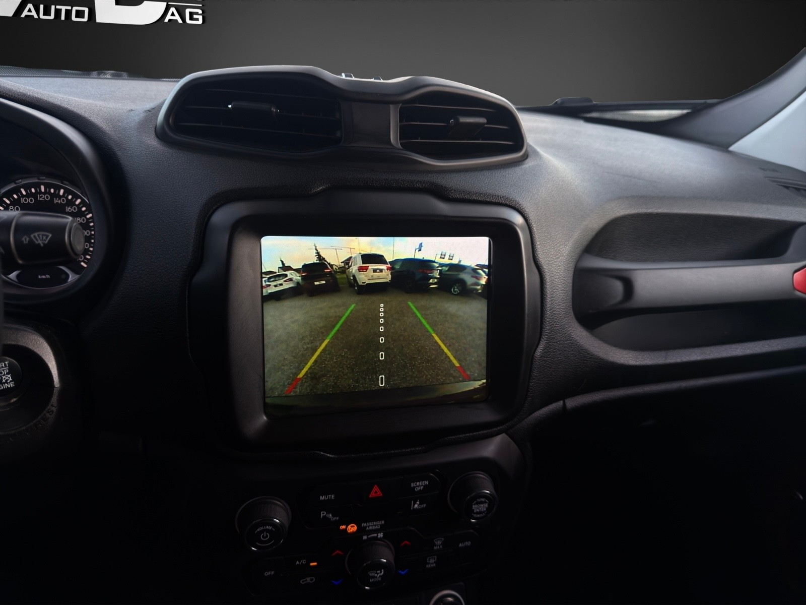JEEP Renegade 2.0 MJ Trailhawk AWD + Low Range 9ATX mit 170 PS-image-12
