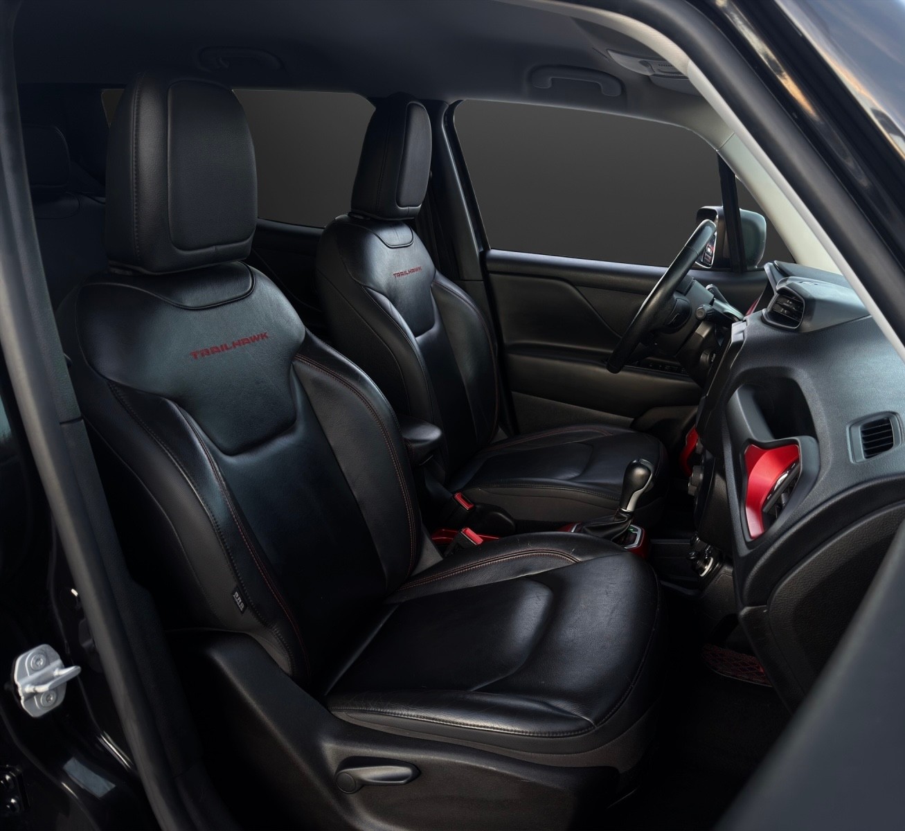 JEEP Renegade 2.0 MJ Trailhawk AWD + Low Range 9ATX mit 170 PS-image-8