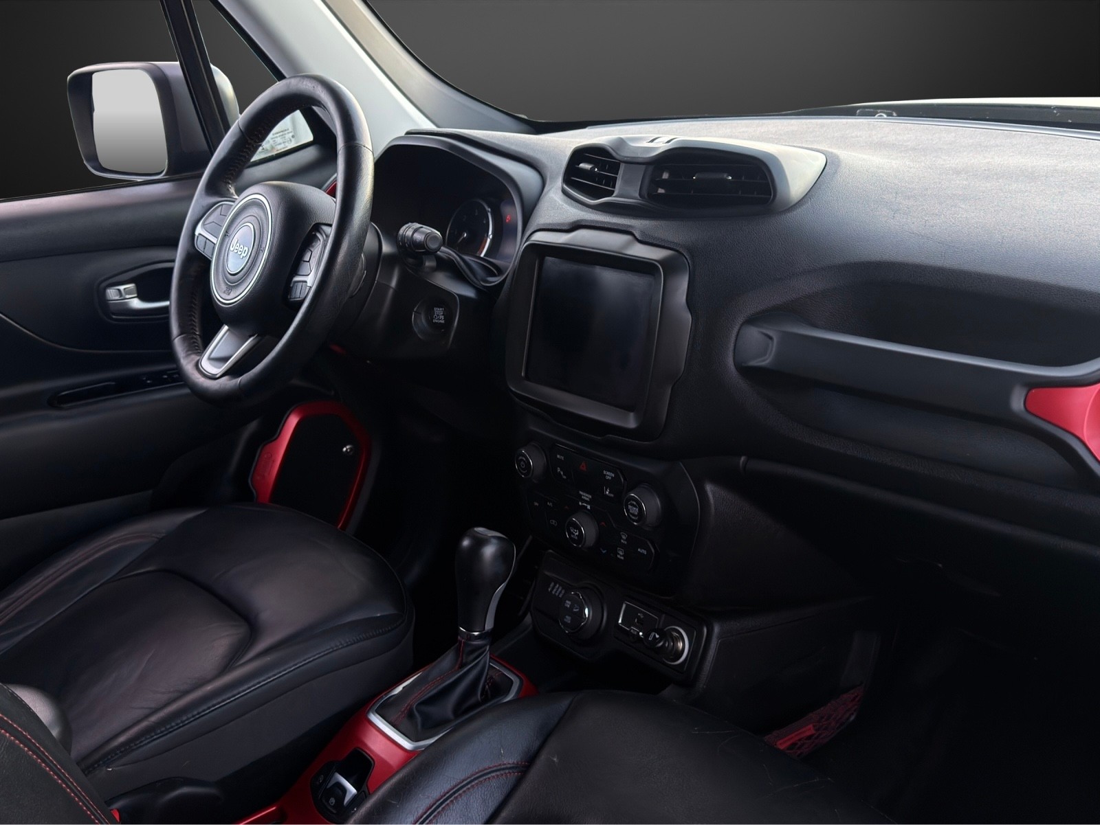 JEEP Renegade 2.0 MJ Trailhawk AWD + Low Range 9ATX mit 170 PS-image-9