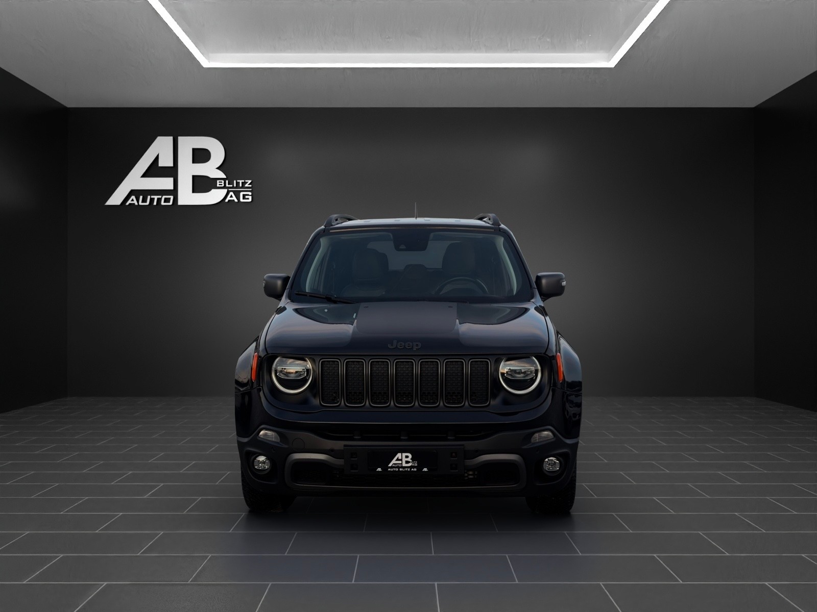 JEEP Renegade 2.0 MJ Trailhawk AWD + Low Range 9ATX mit 170 PS-image-0