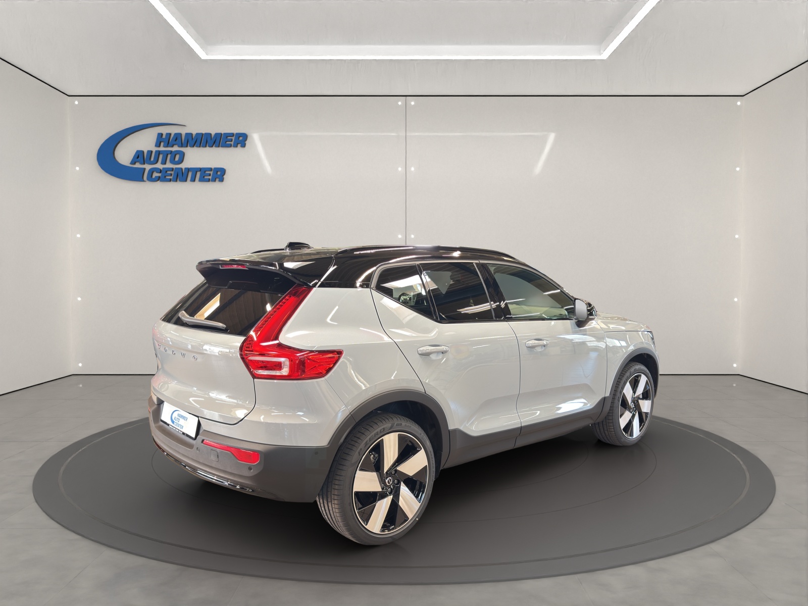 VOLVO EX40 Twin XCENTRIC Edition AWD-image-4