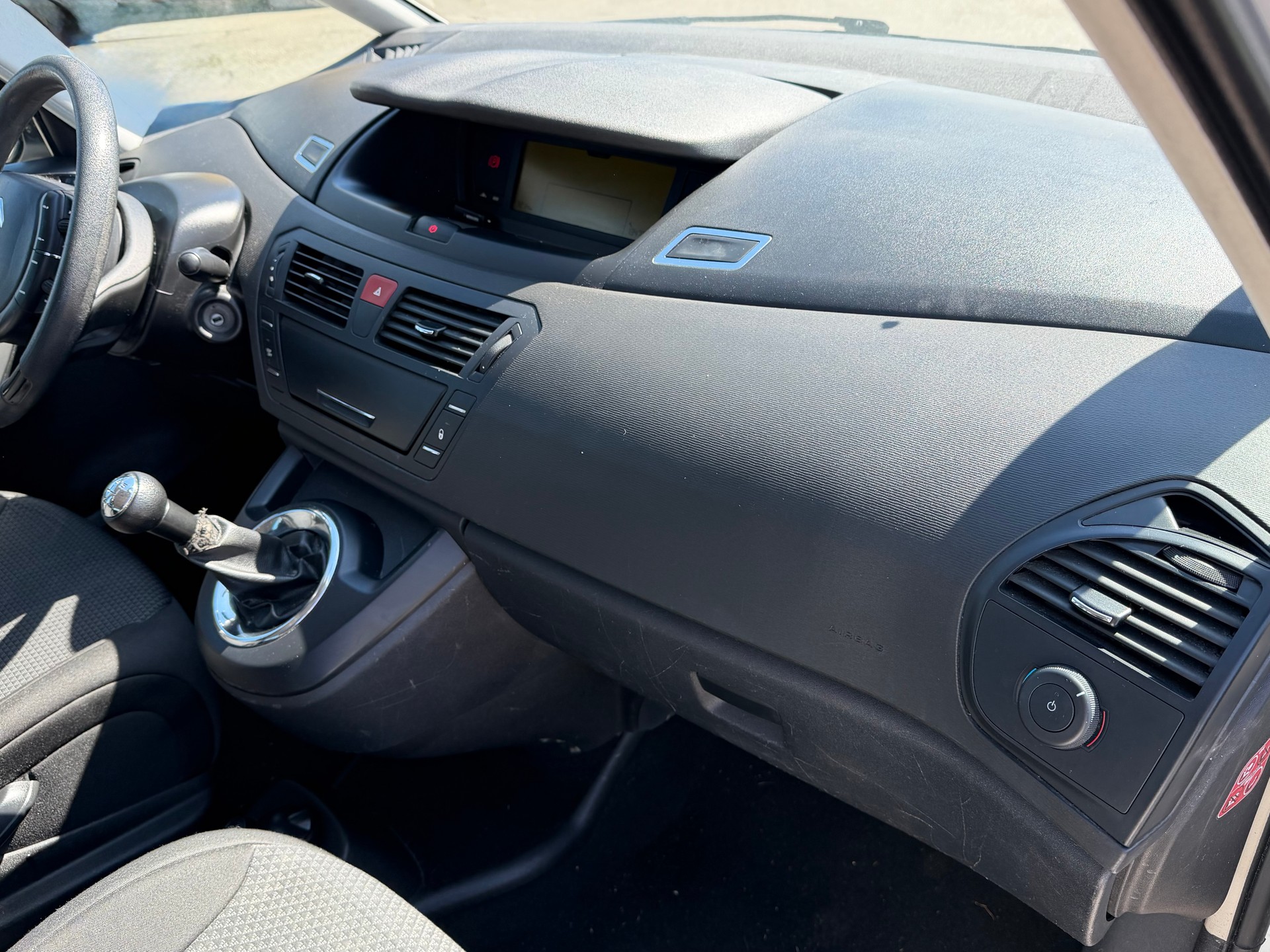 CITROEN Grand C4 Picasso 1.6i 16V Essentiel-image-7