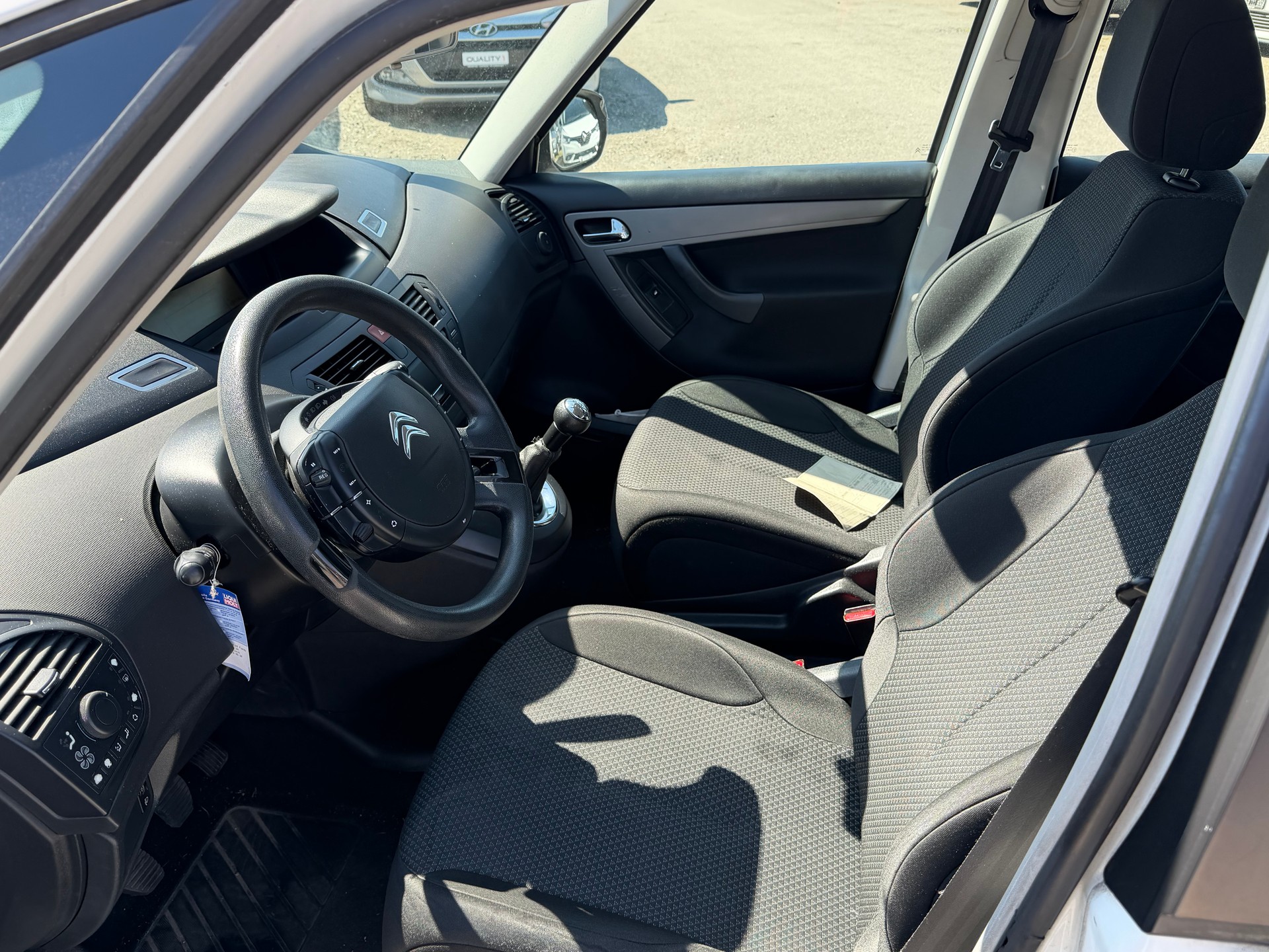 CITROEN Grand C4 Picasso 1.6i 16V Essentiel-image-9