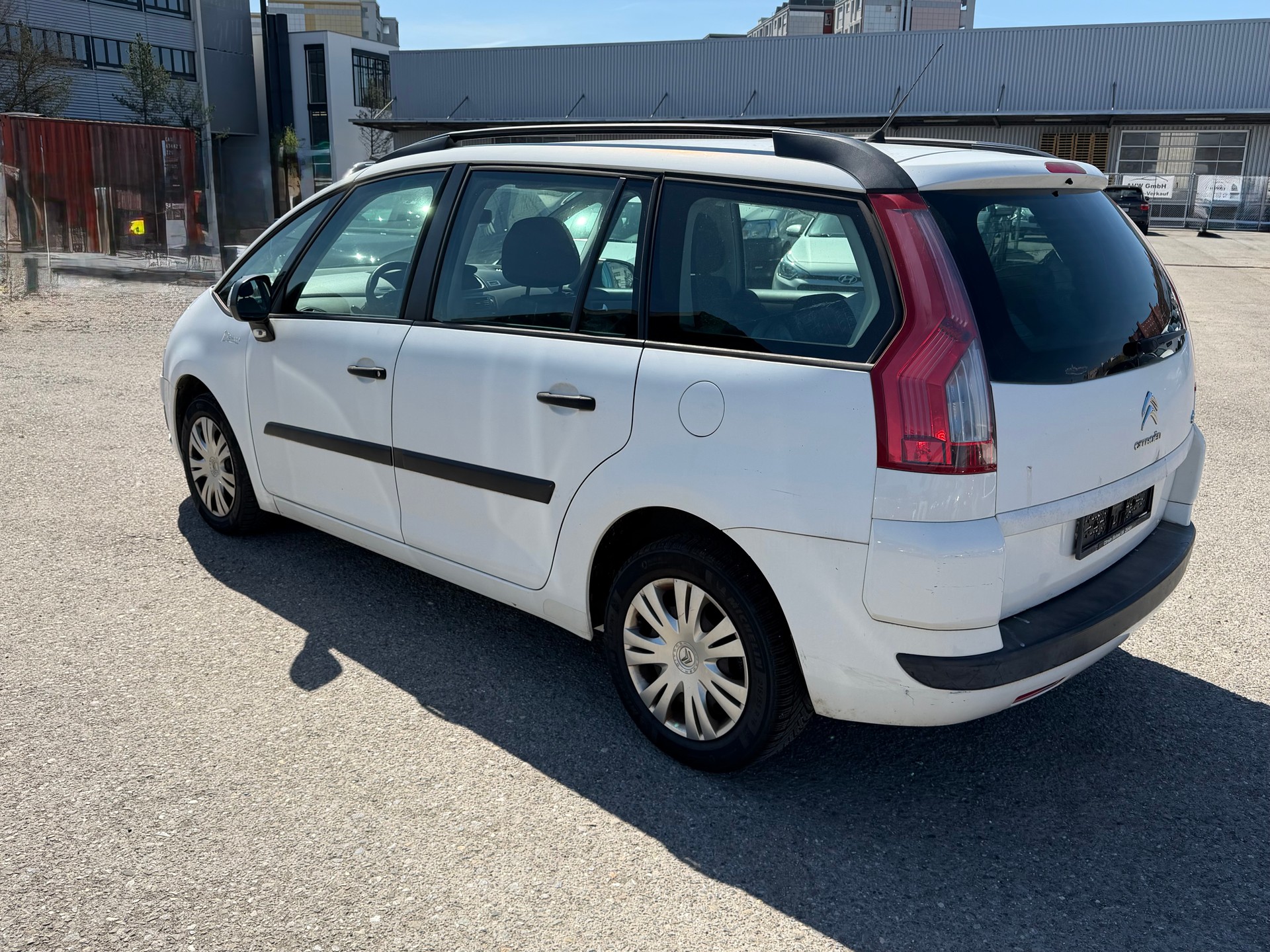 CITROEN Grand C4 Picasso 1.6i 16V Essentiel-image-10