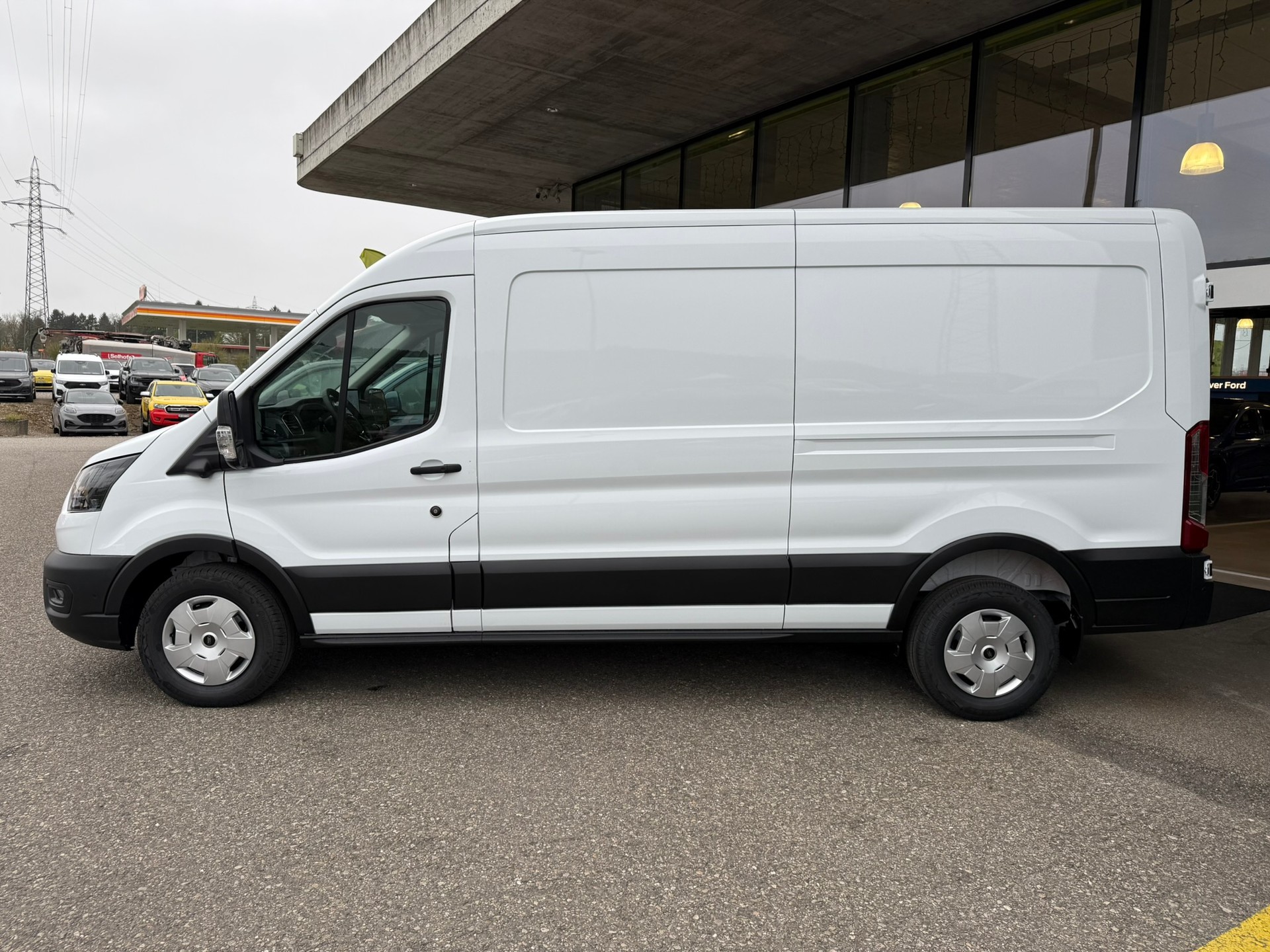 FORD Transit Van 350 L3 Trend 2.0 TDCi 130 FWD-image-3