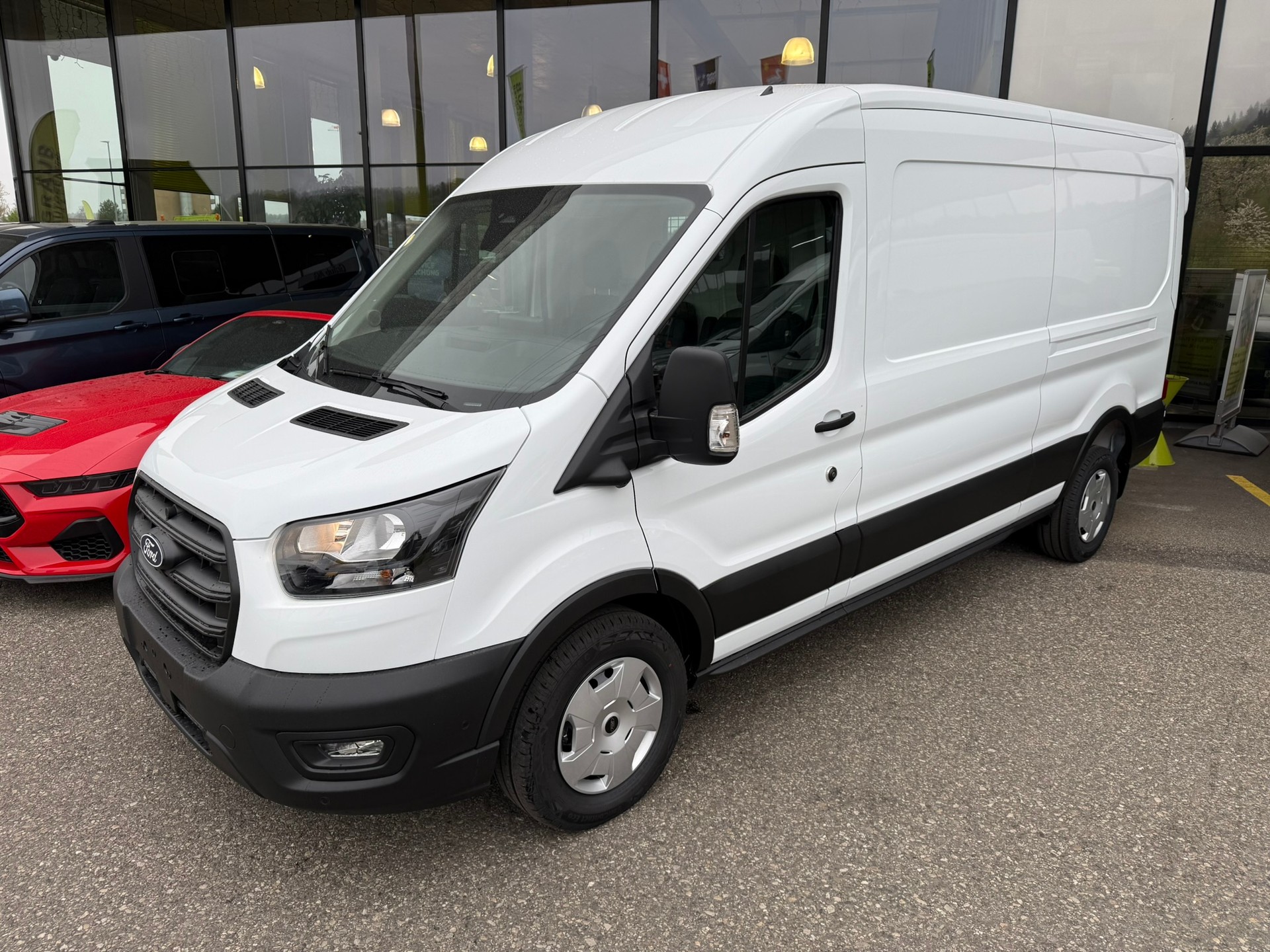 FORD Transit Van 350 L3 Trend 2.0 TDCi 130 FWD-image-2