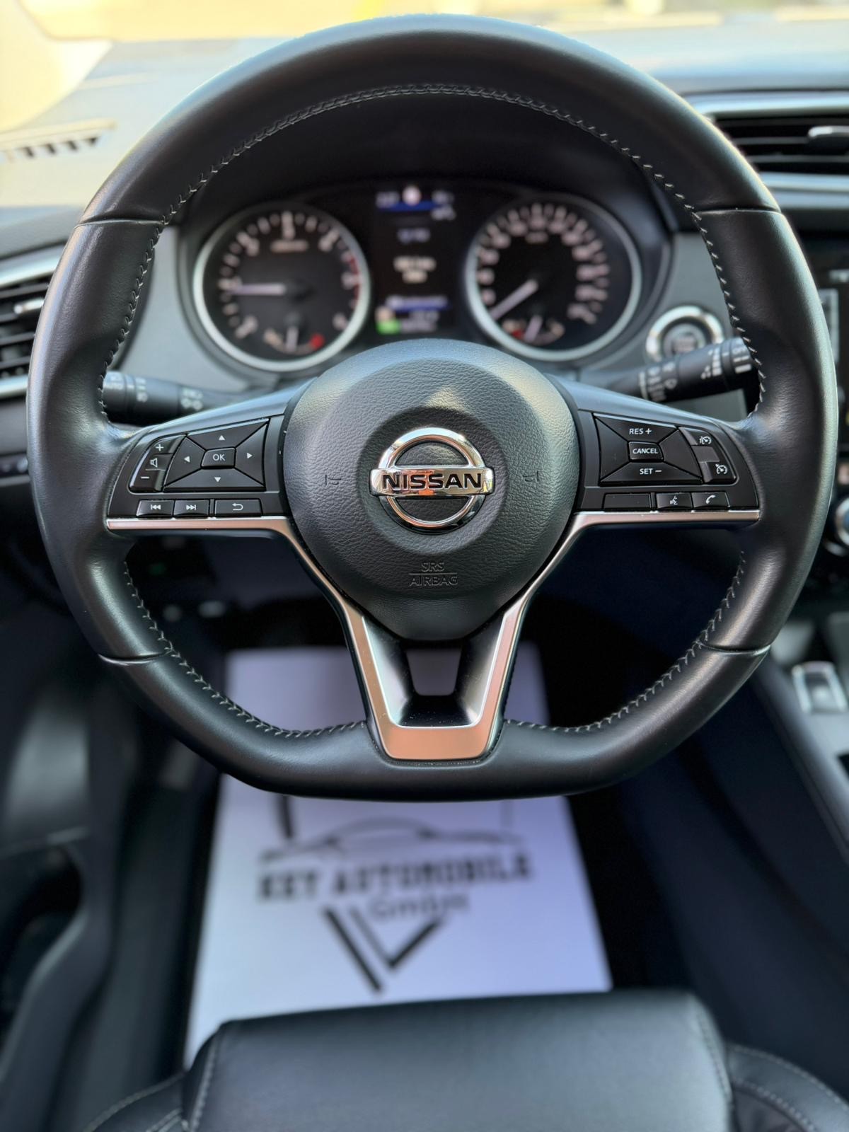 NISSAN Qashqai 1.7 dCi acenta Xtronic ALL-MODE 4x4-image-9