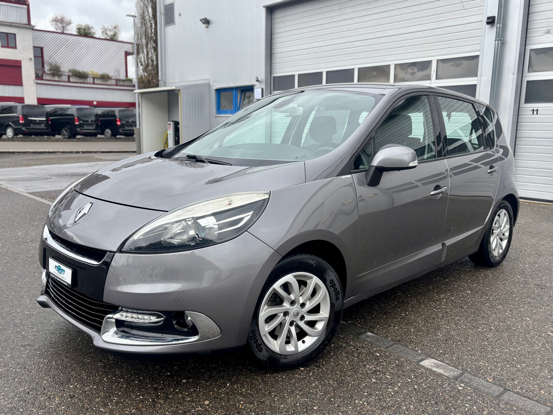 RENAULT Scénic 2.0 16V Dynamique X-Tronic CVT-image-0