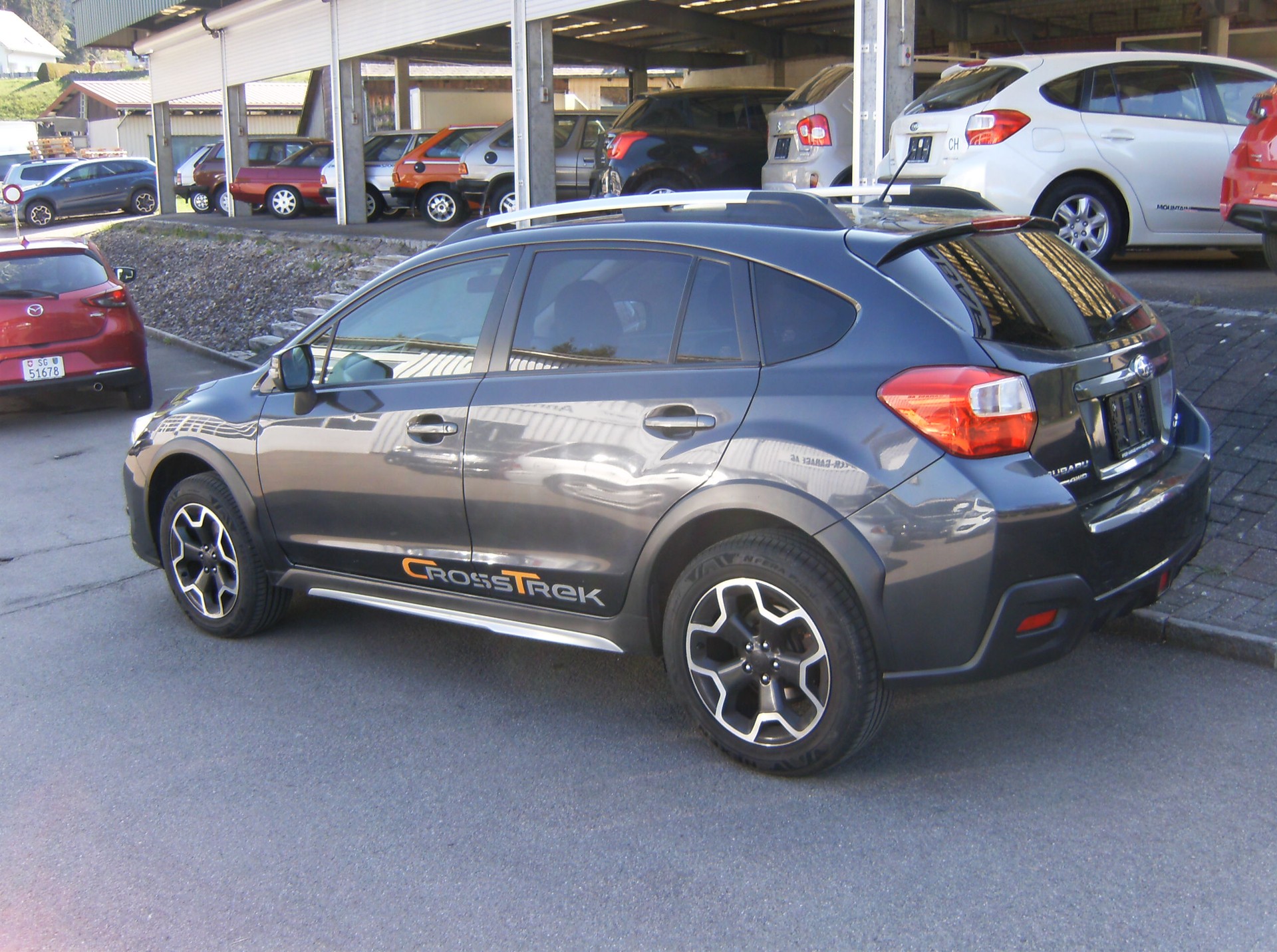 SUBARU XV 2.0 Swiss Two AWD CVT-showroom-element-2